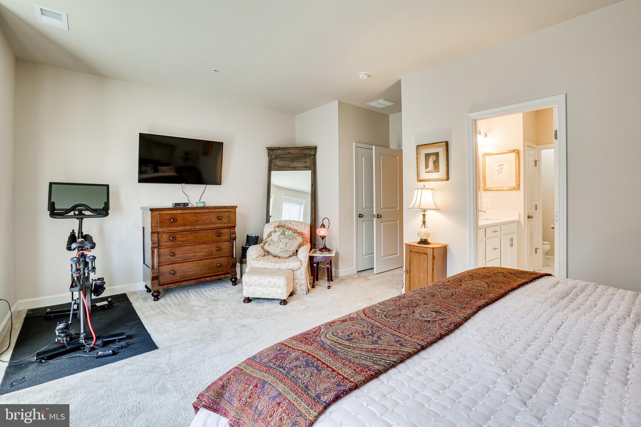 POTOMAC OVERLOOK - Residential