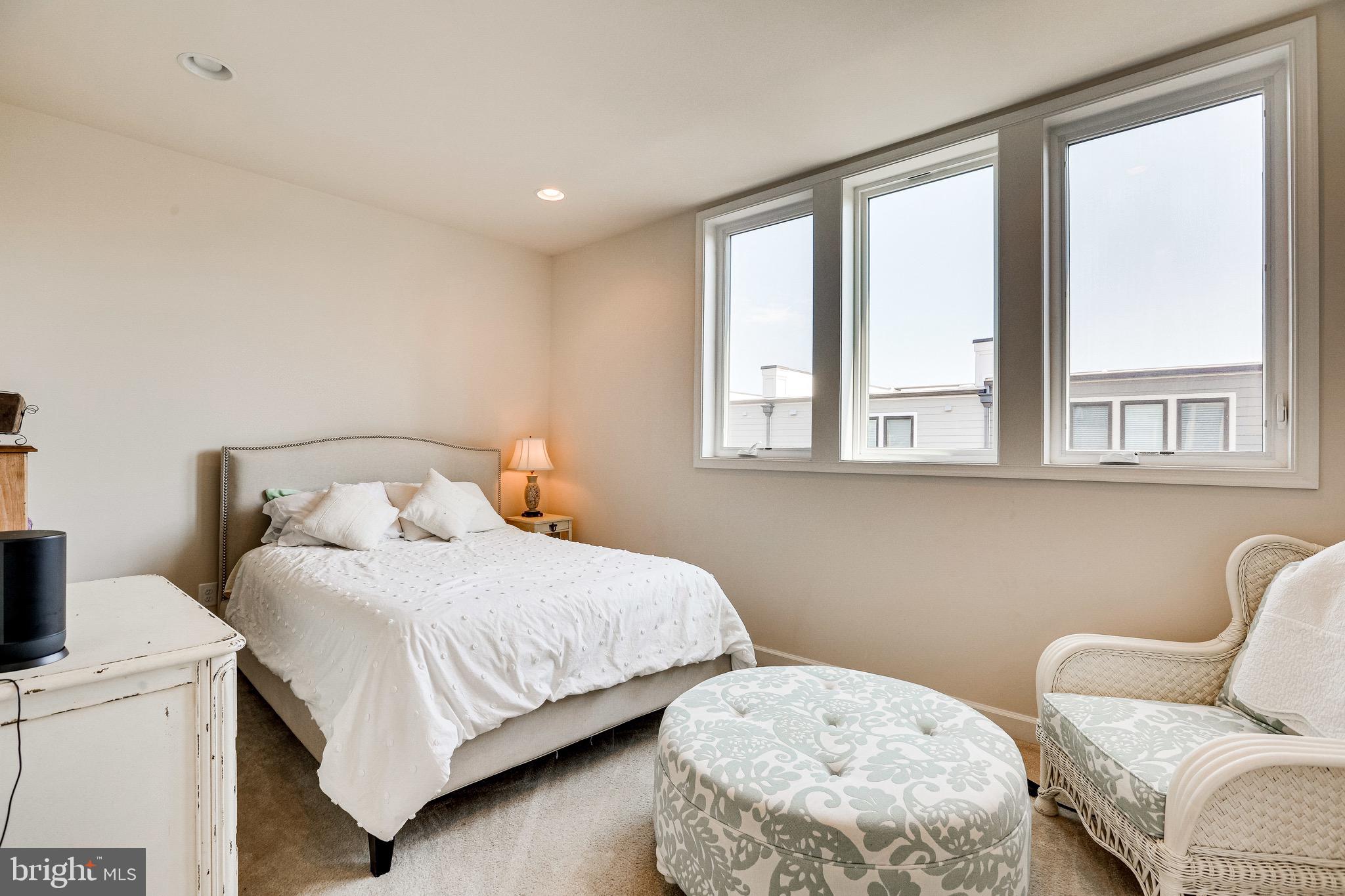 POTOMAC OVERLOOK - Residential