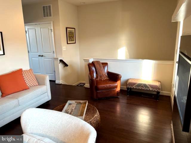 POTOMAC OVERLOOK - Residential