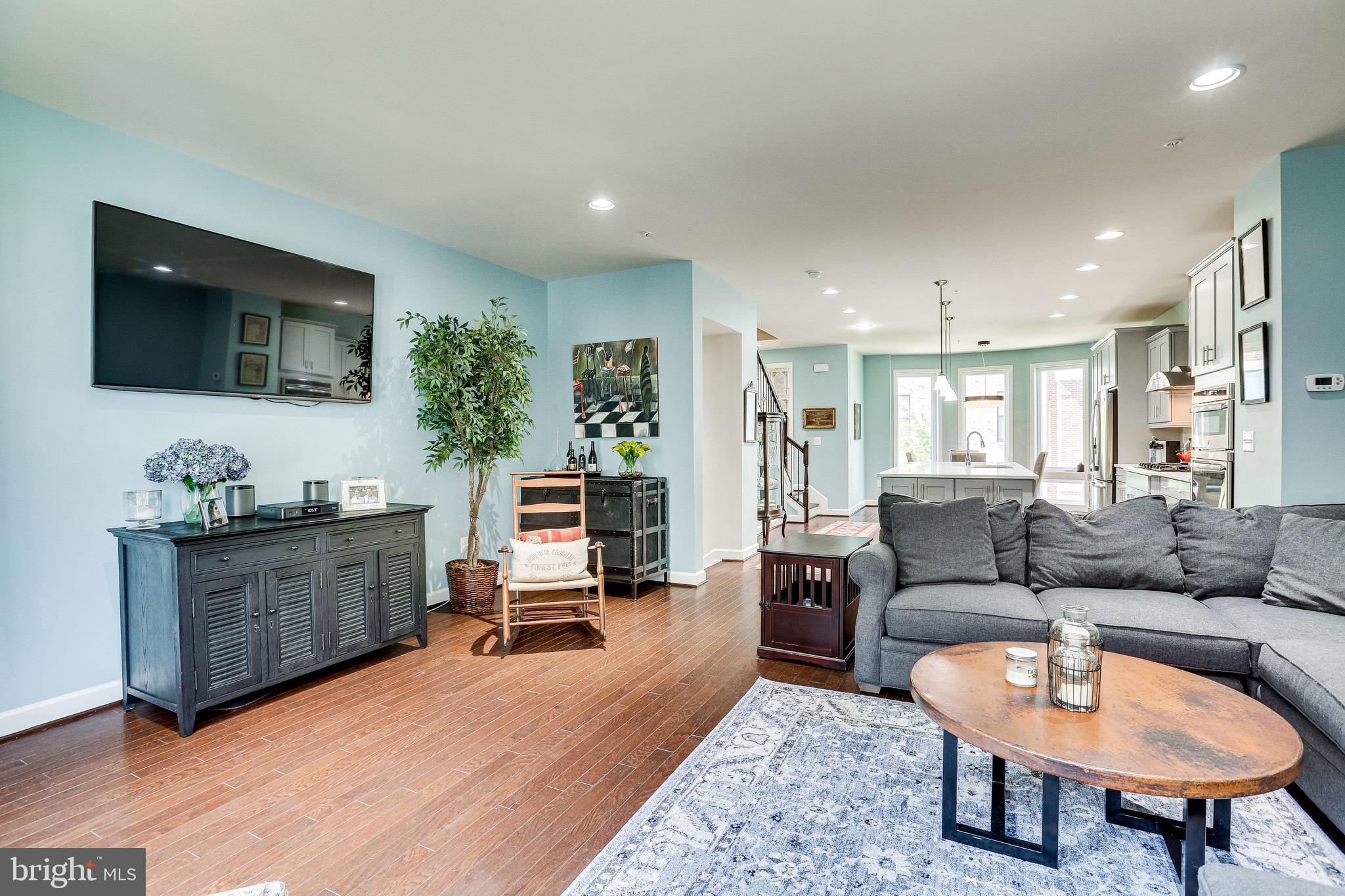 POTOMAC OVERLOOK - Residential