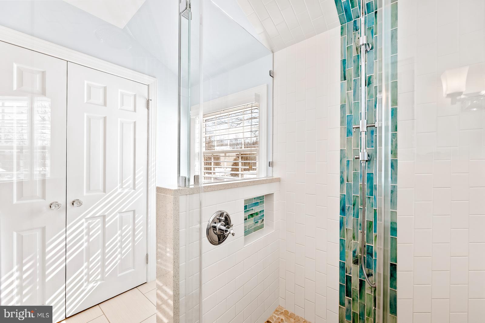 WOODRIDGE - Residential