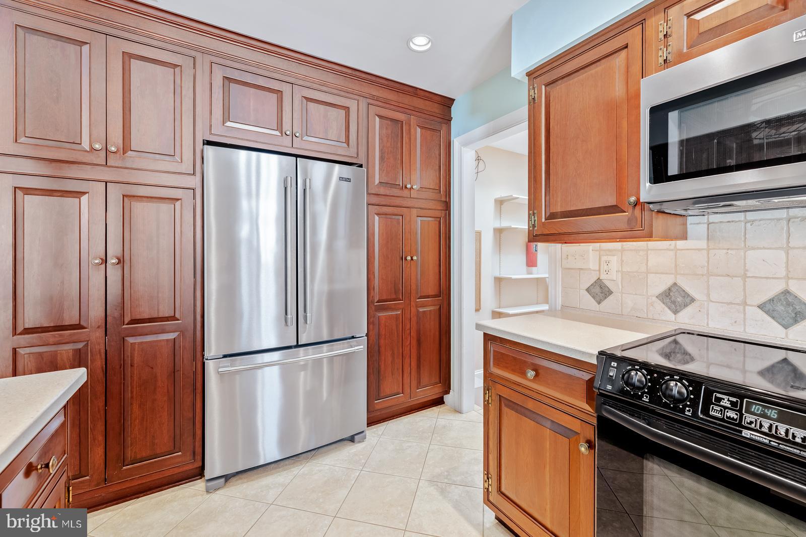 WOODRIDGE - Residential