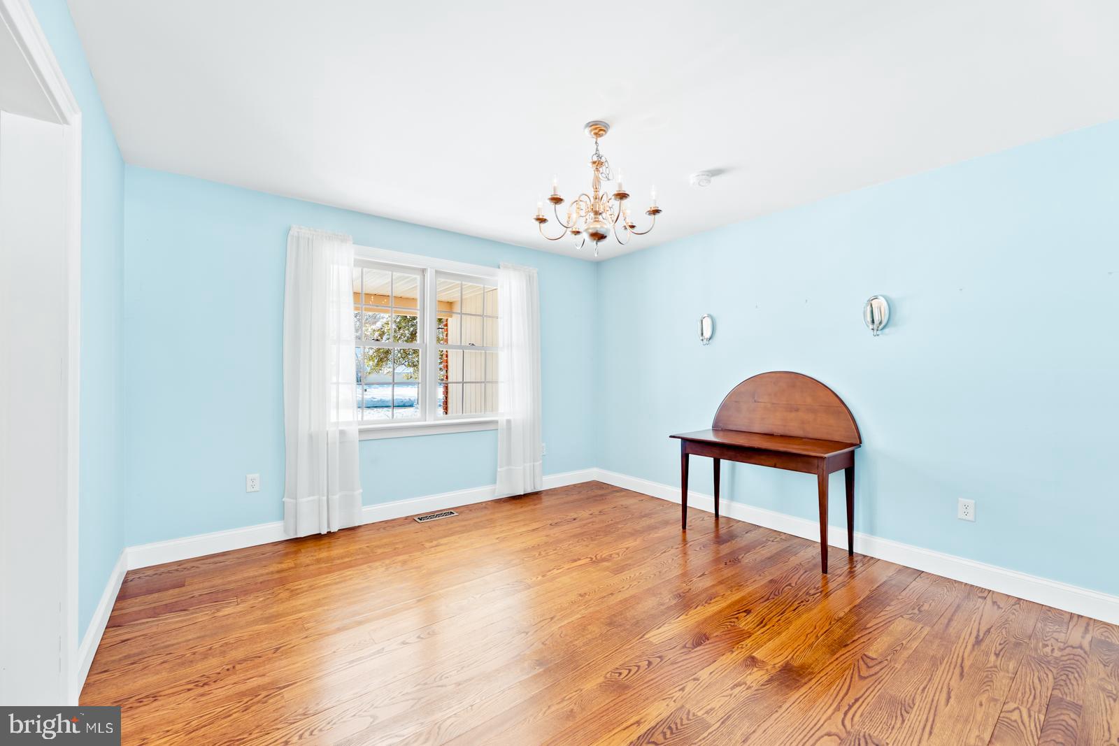 WOODRIDGE - Residential