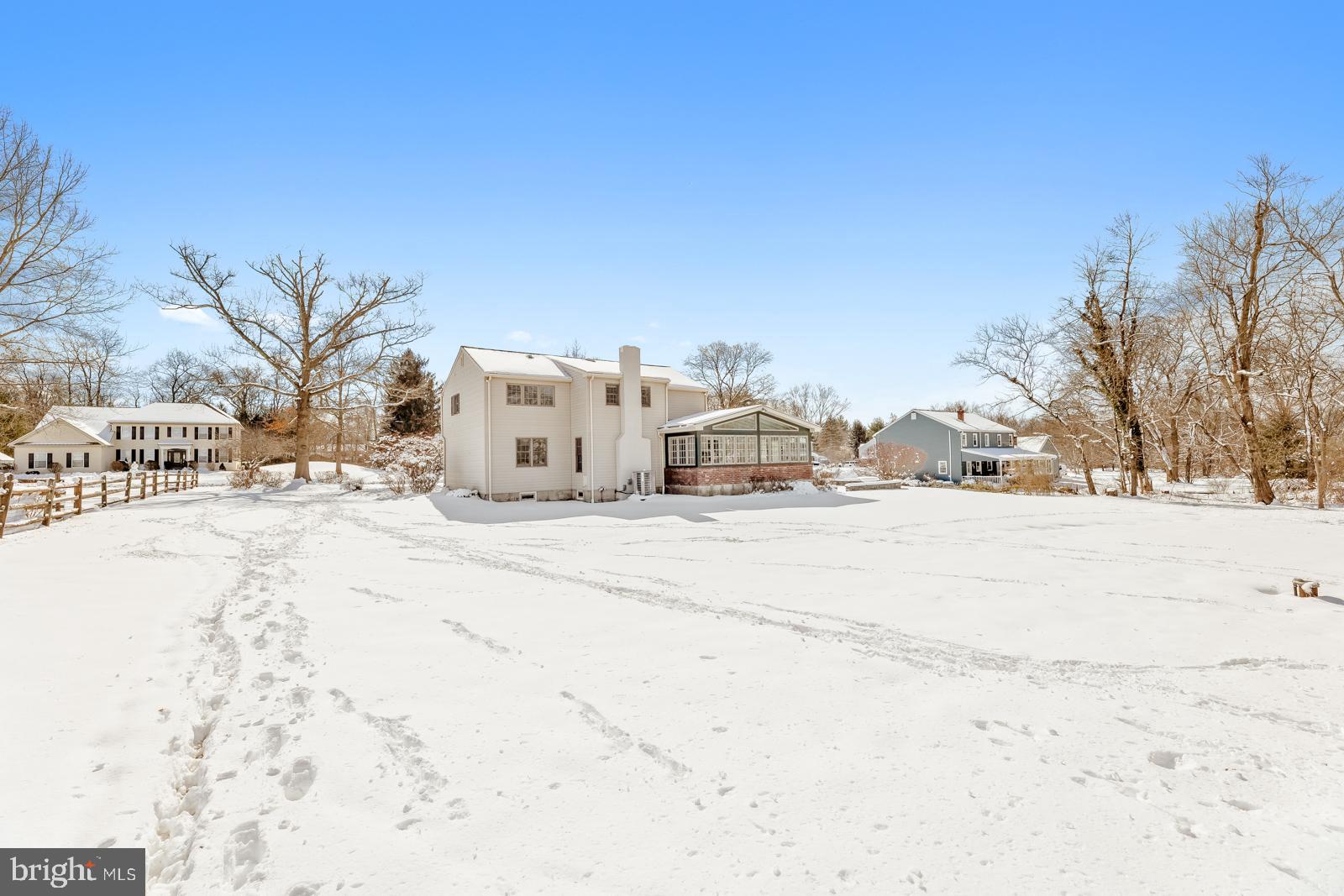 WOODRIDGE - Residential