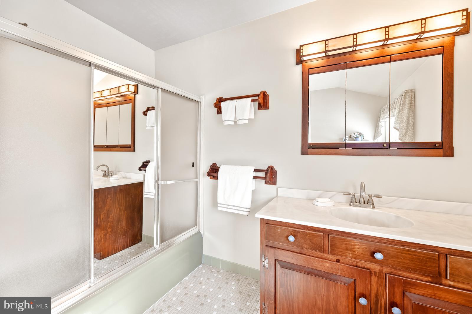 WOODRIDGE - Residential