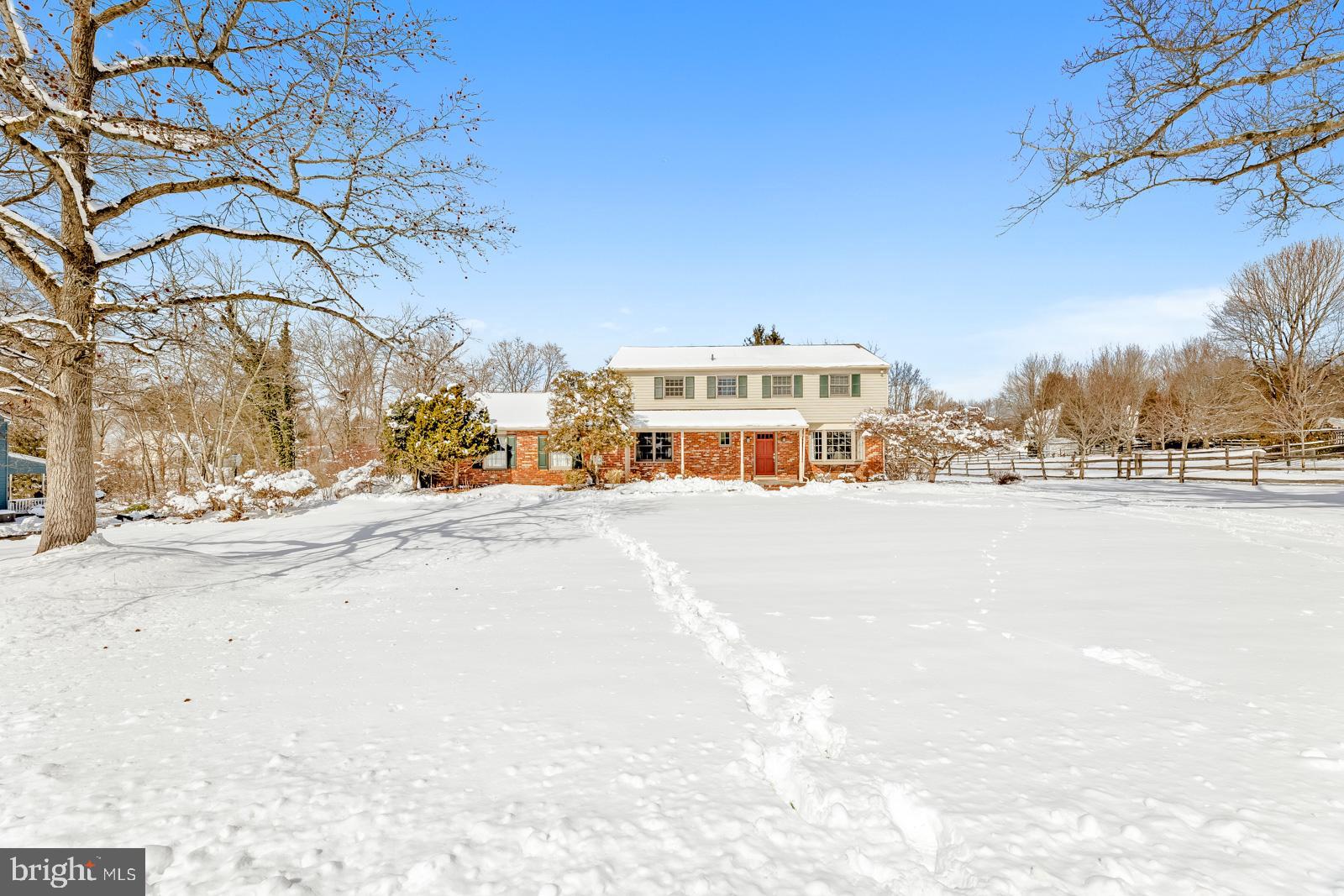 WOODRIDGE - Residential