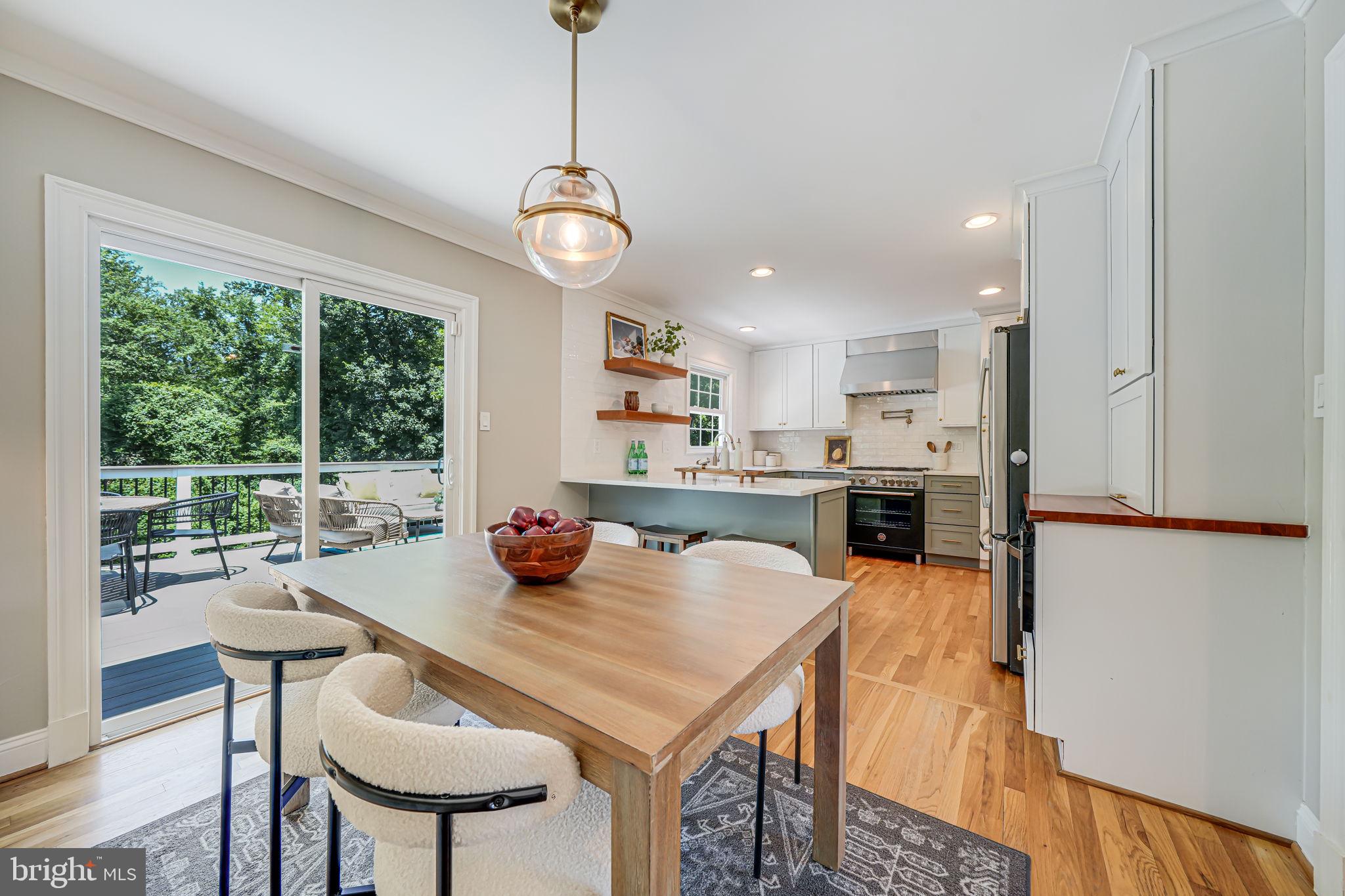 FOXHALL - Residential