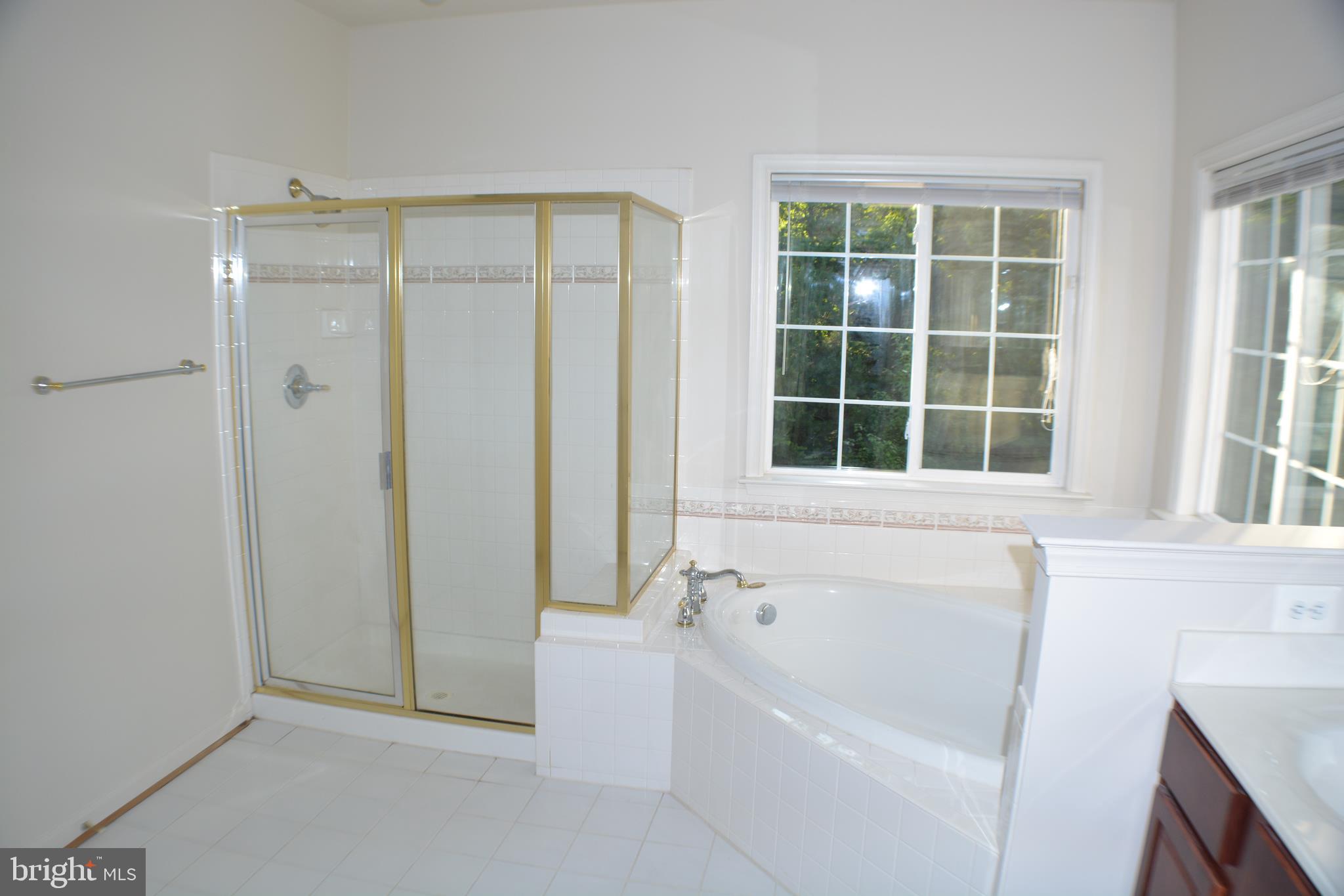 BROAD RUN OAKS - Residential Lease