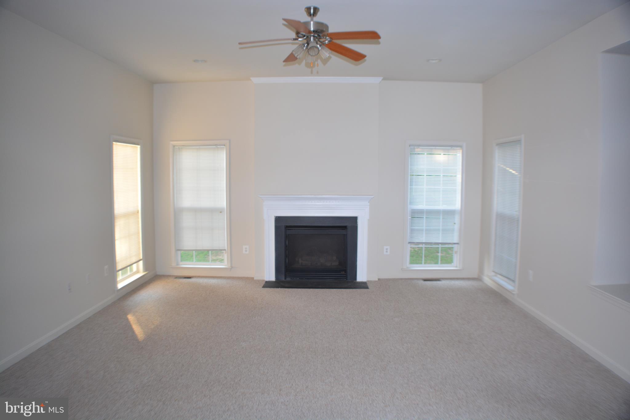 BROAD RUN OAKS - Residential Lease