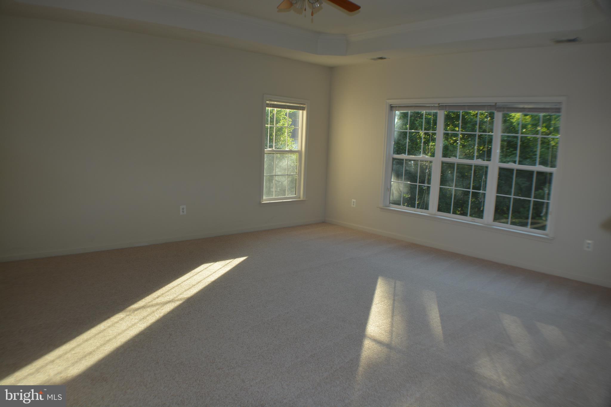 BROAD RUN OAKS - Residential Lease