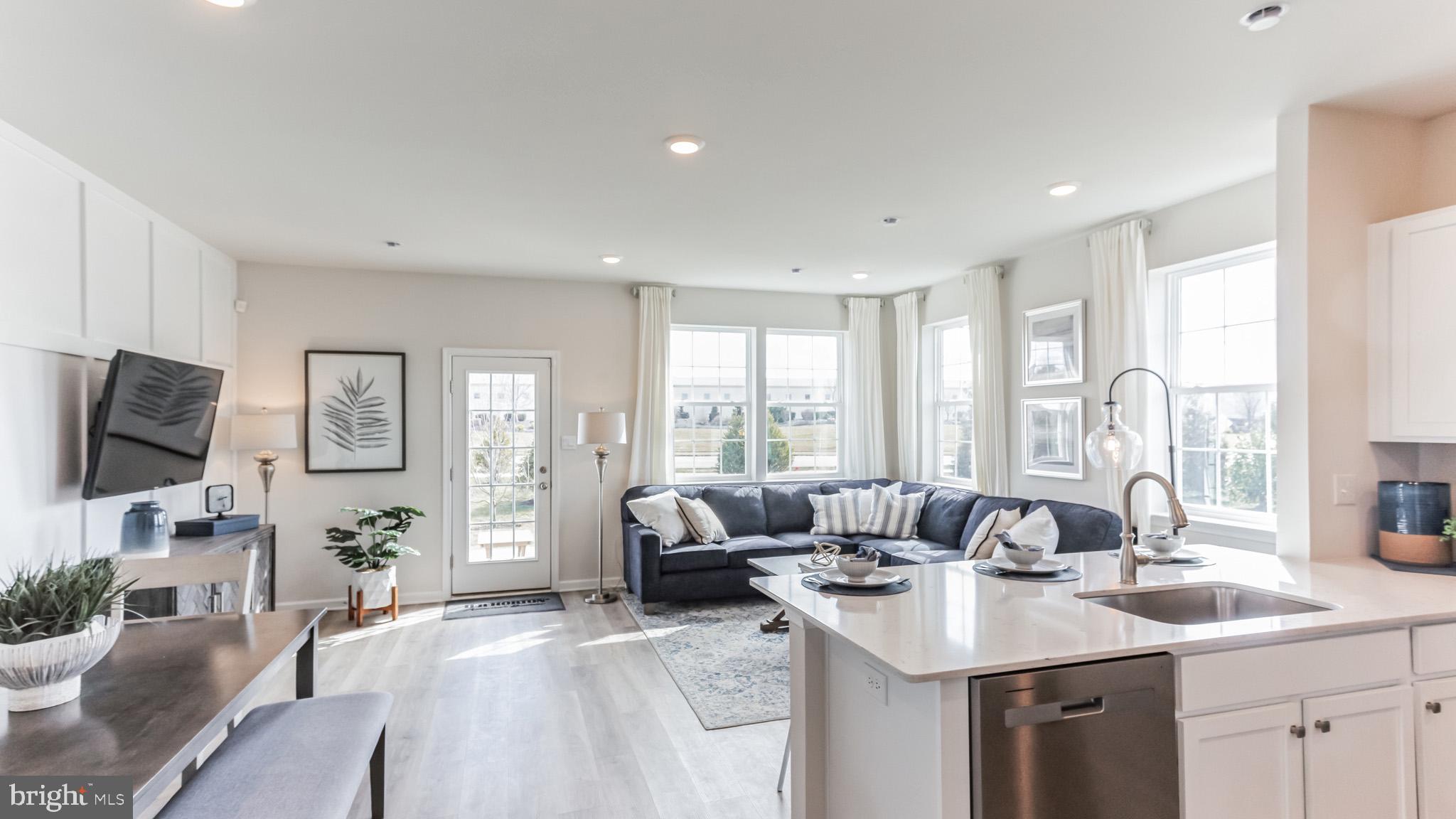 78 ALEXANDER WAY