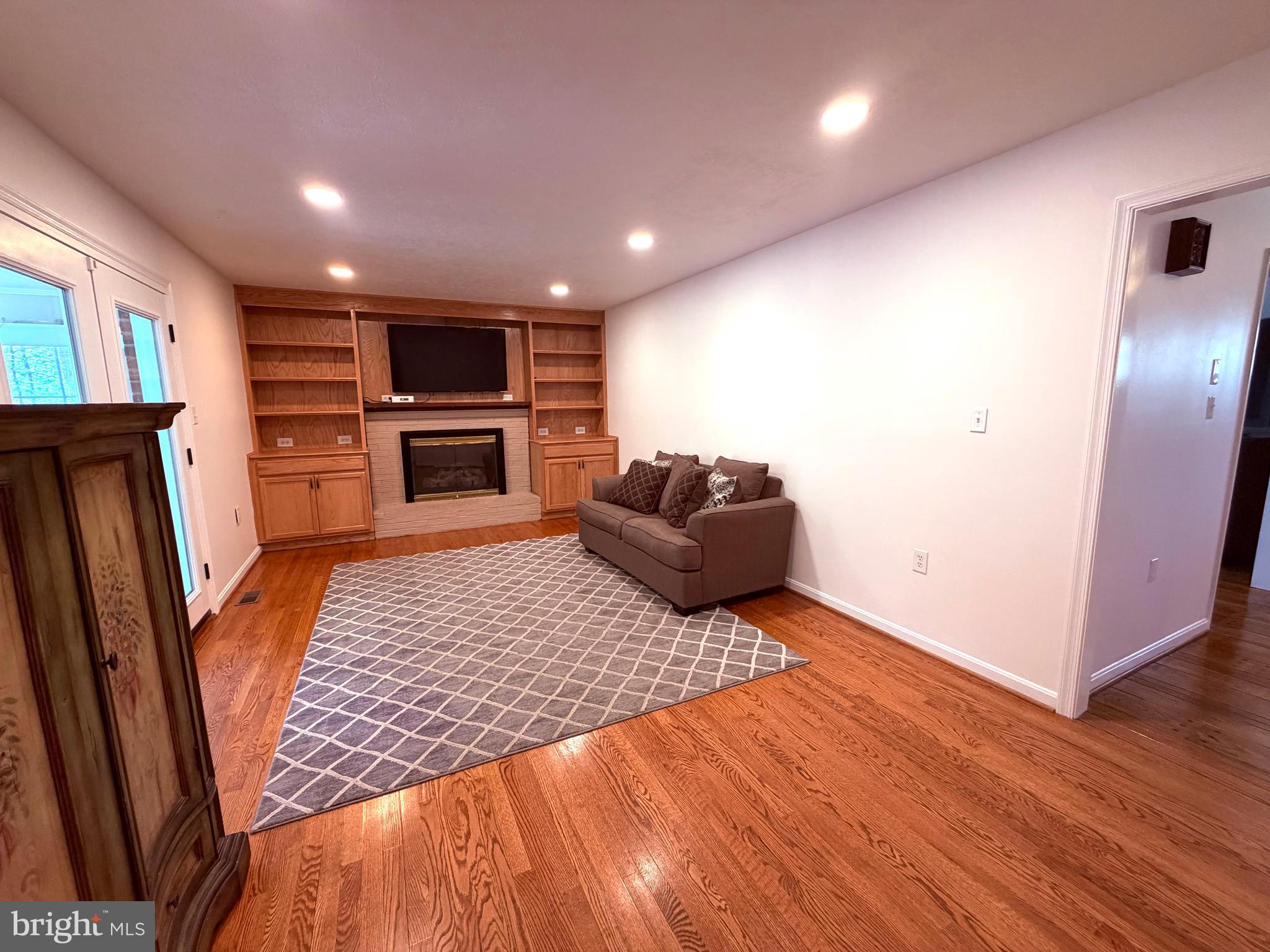 BRADDOCK HILLS ESTATES - Residential