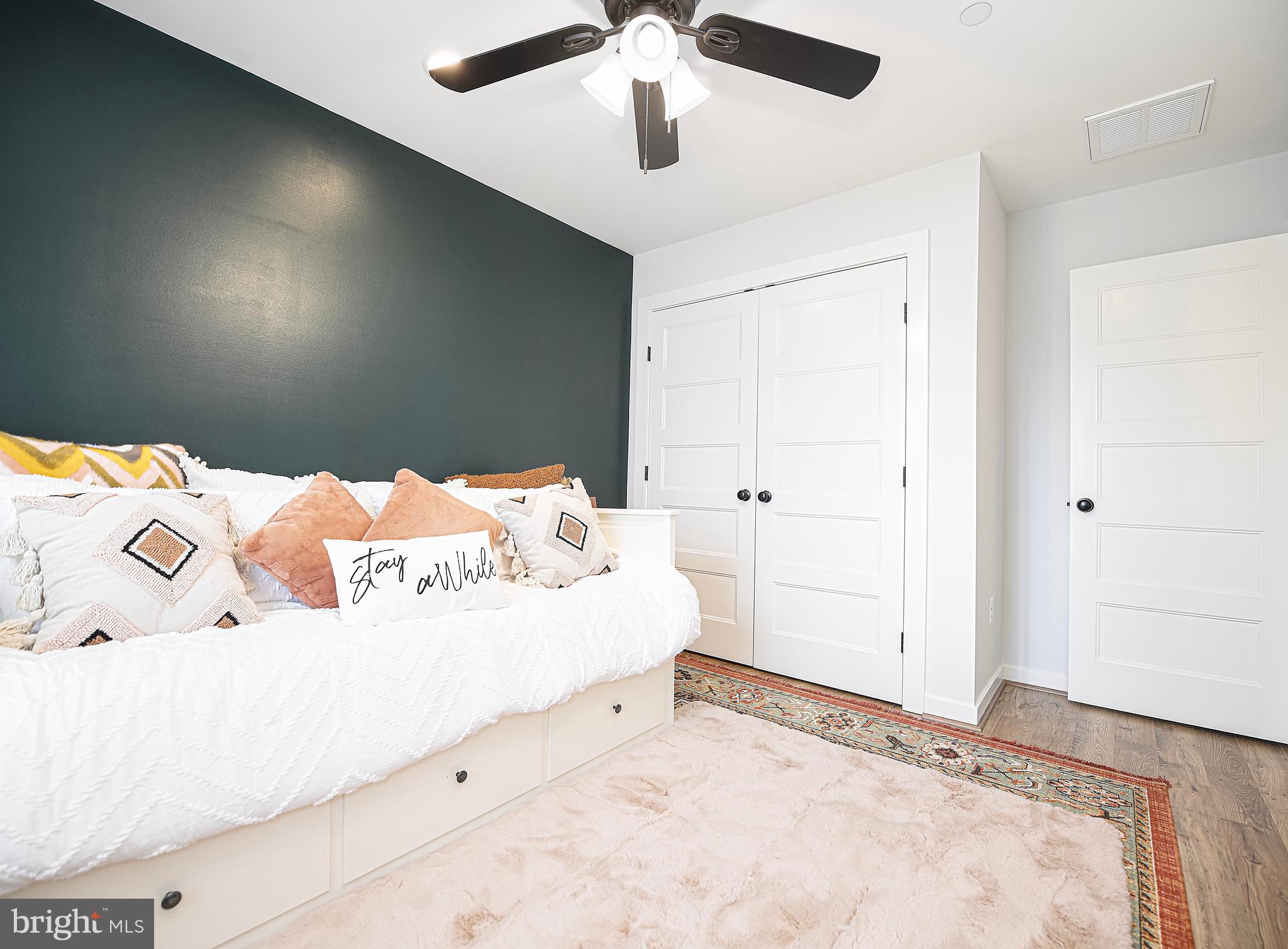 KENT ISLAND ESTATES - Residential