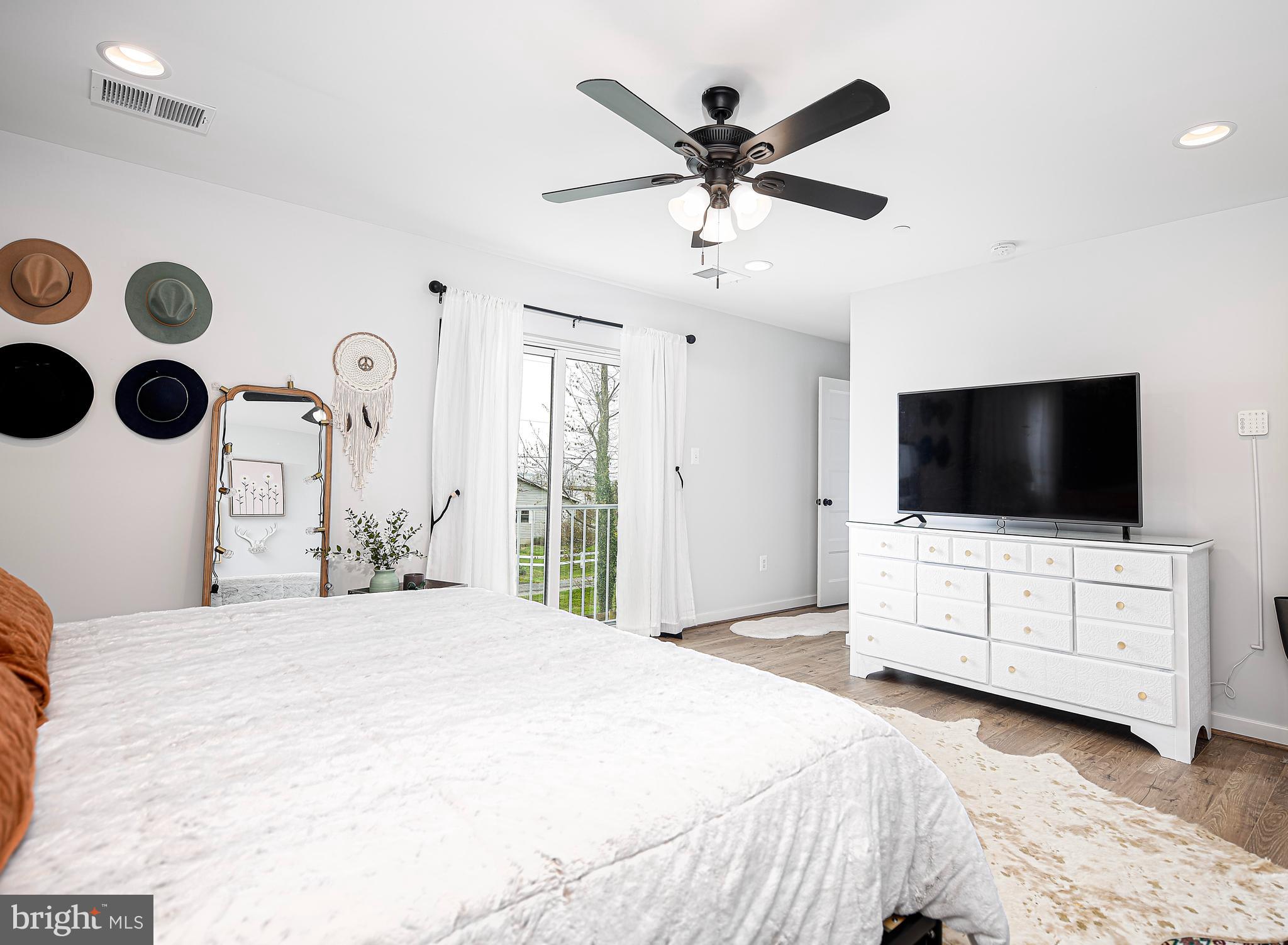 KENT ISLAND ESTATES - Residential