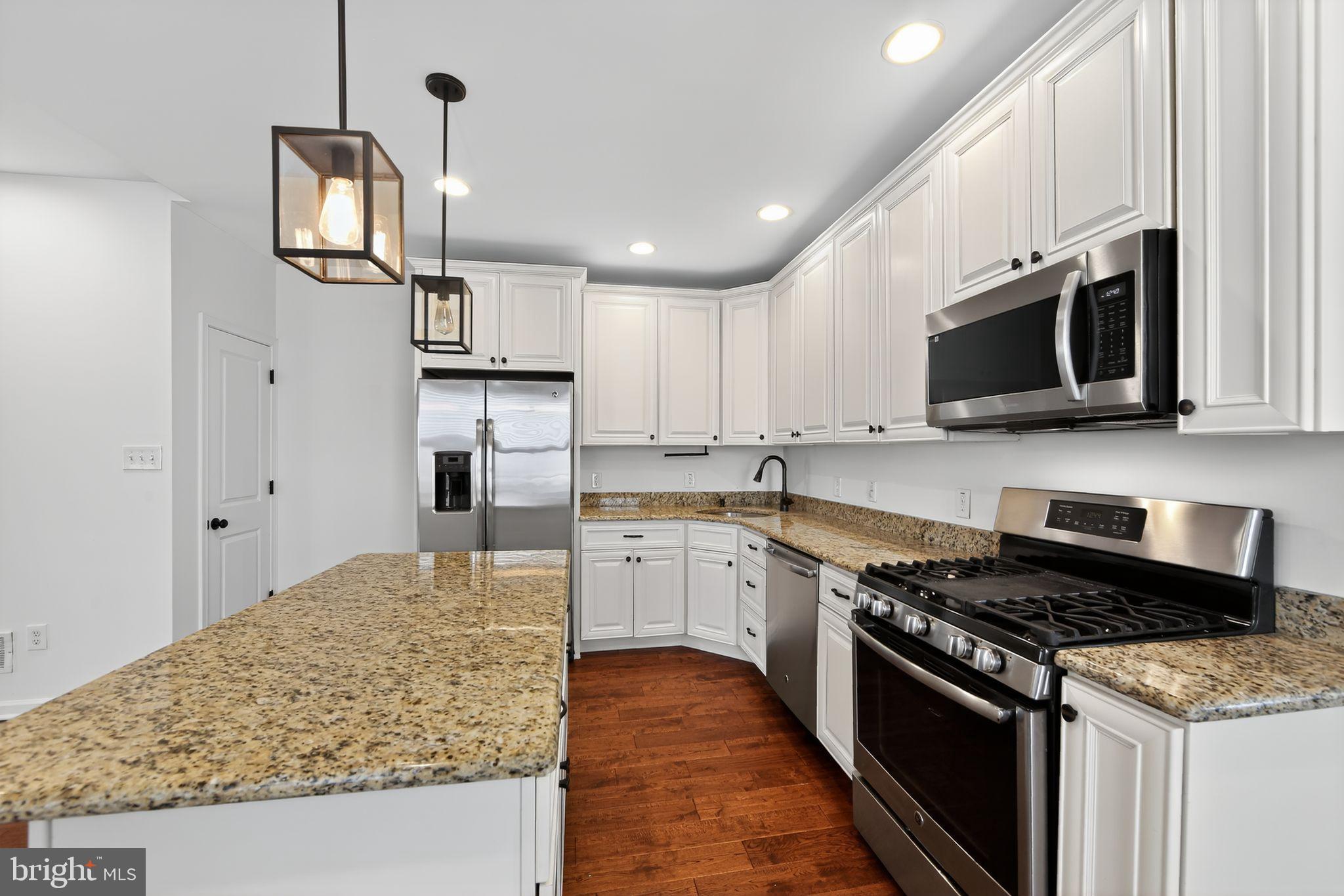 NOB HILL - Residential