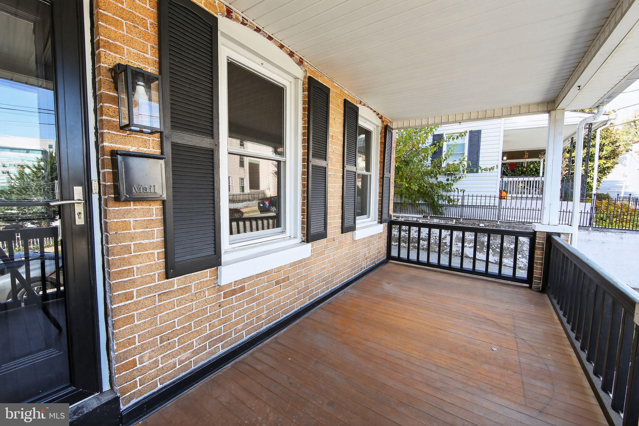 NOB HILL - Residential