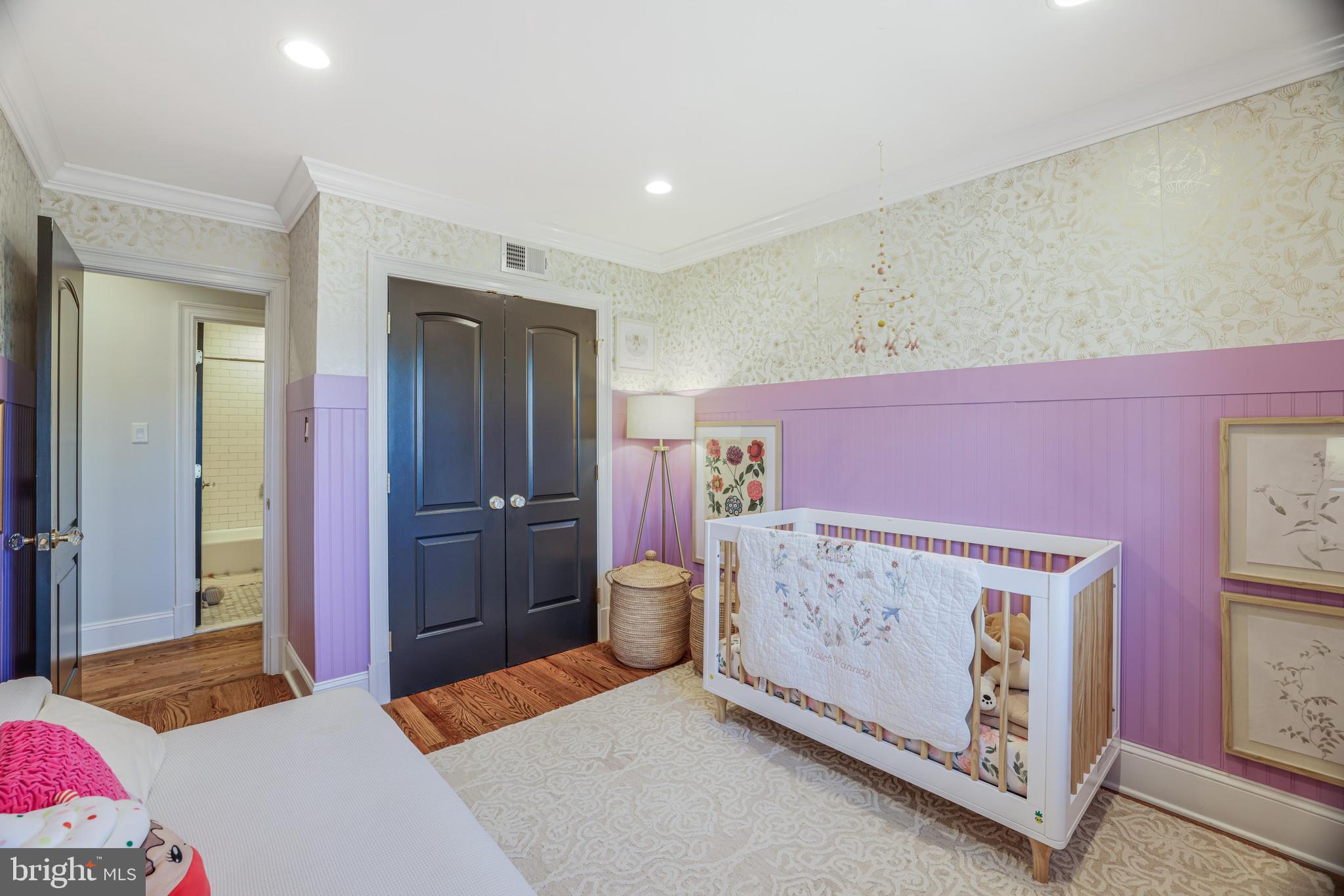 KINGS MANOR TOWNE HOUSES - Residential