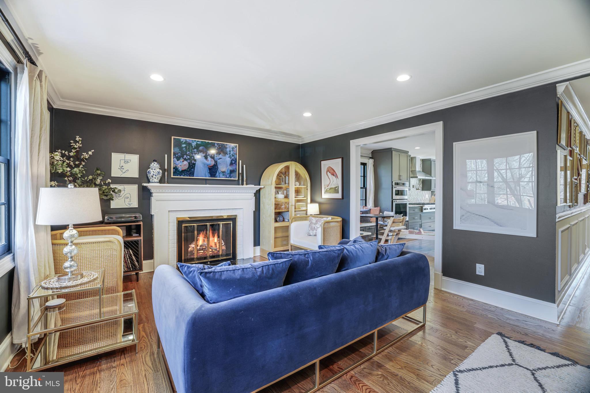 KINGS MANOR TOWNE HOUSES - Residential