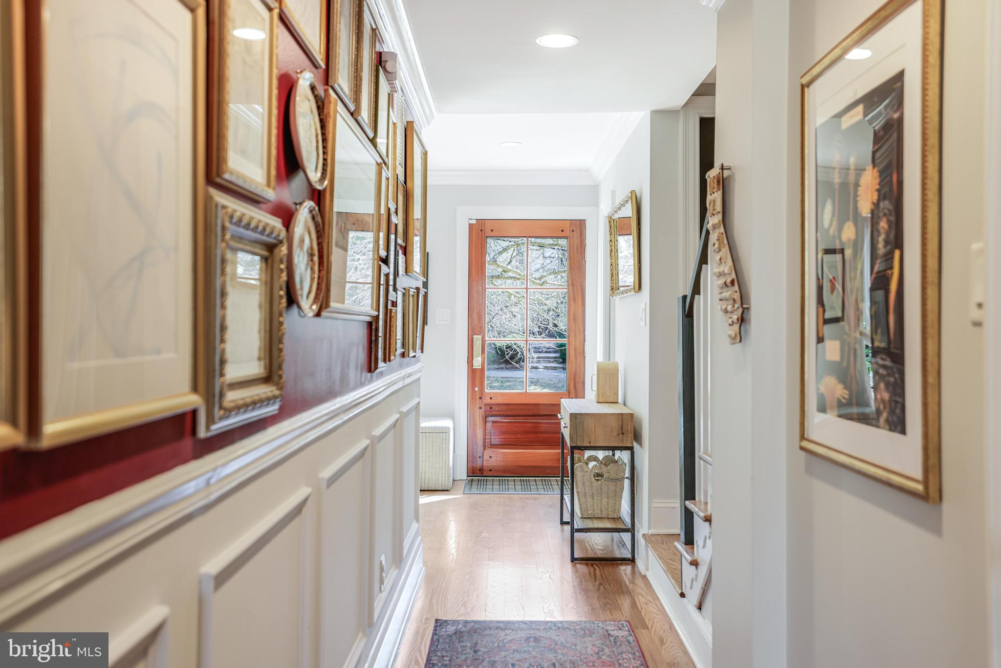 KINGS MANOR TOWNE HOUSES - Residential