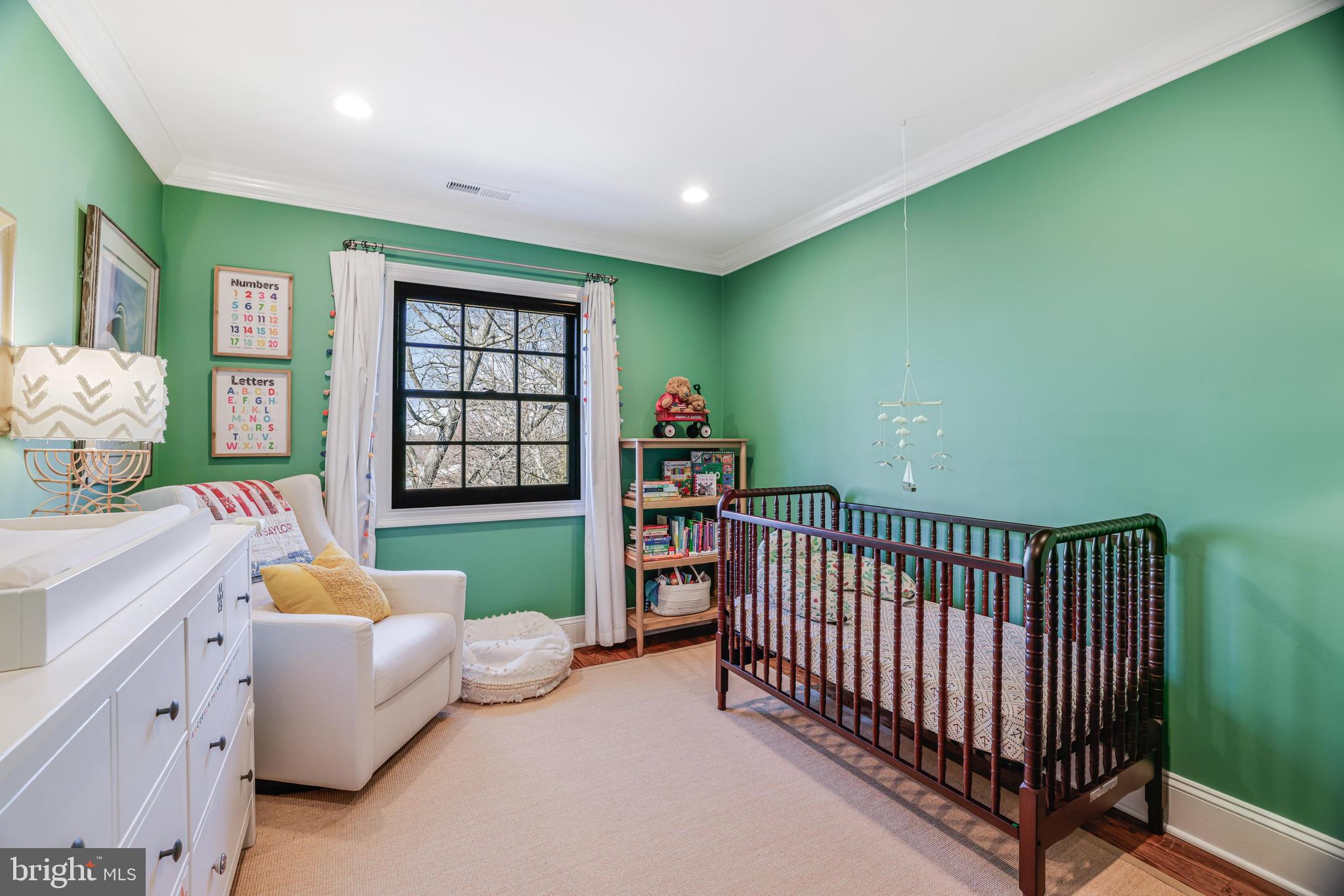 KINGS MANOR TOWNE HOUSES - Residential