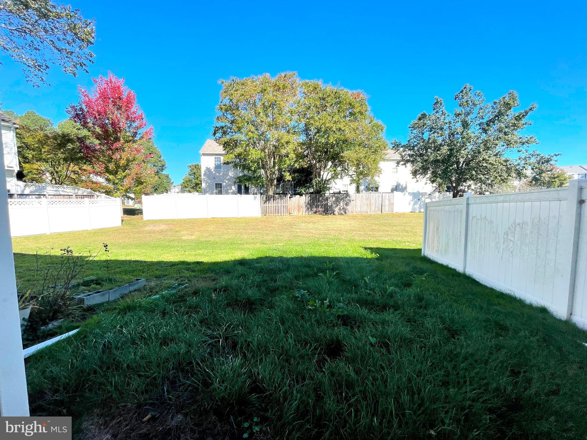 LAUREL GLEN - Residential Lease