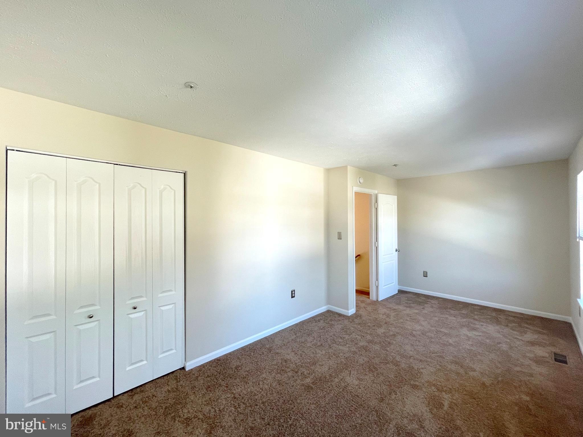 LAUREL GLEN - Residential Lease