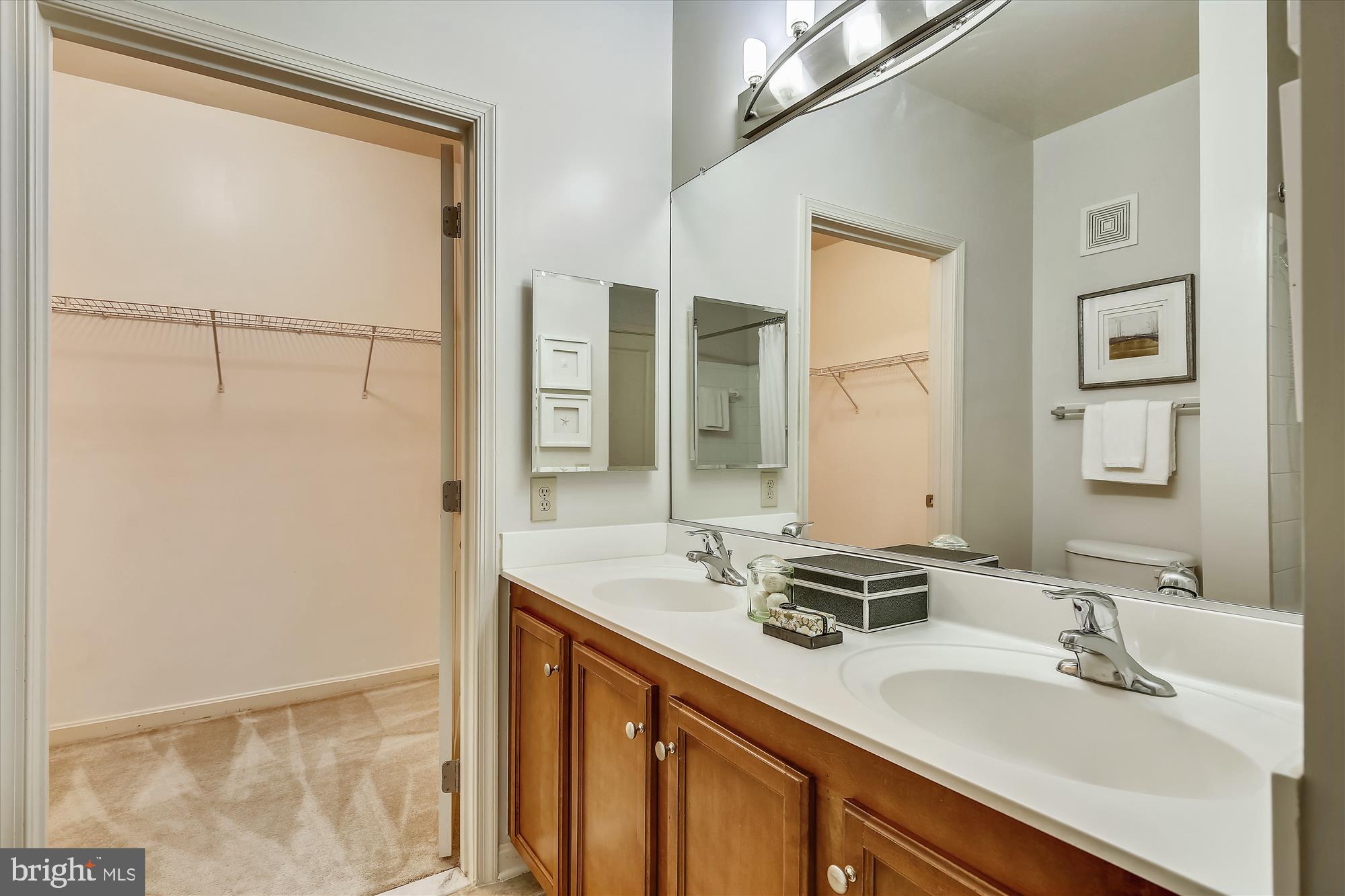 HALSTEAD AT THE METRO - Residential