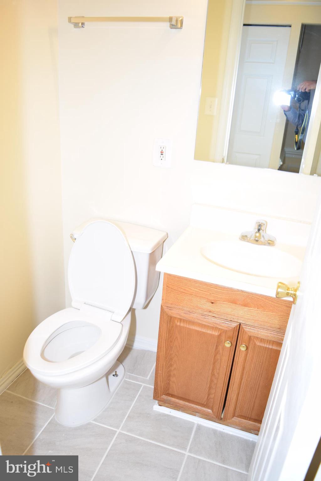 LONDON TOWNE - Residential