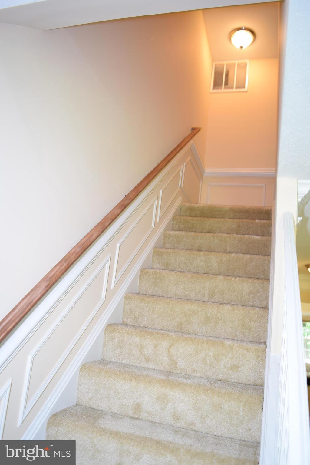 LONDON TOWNE - Residential