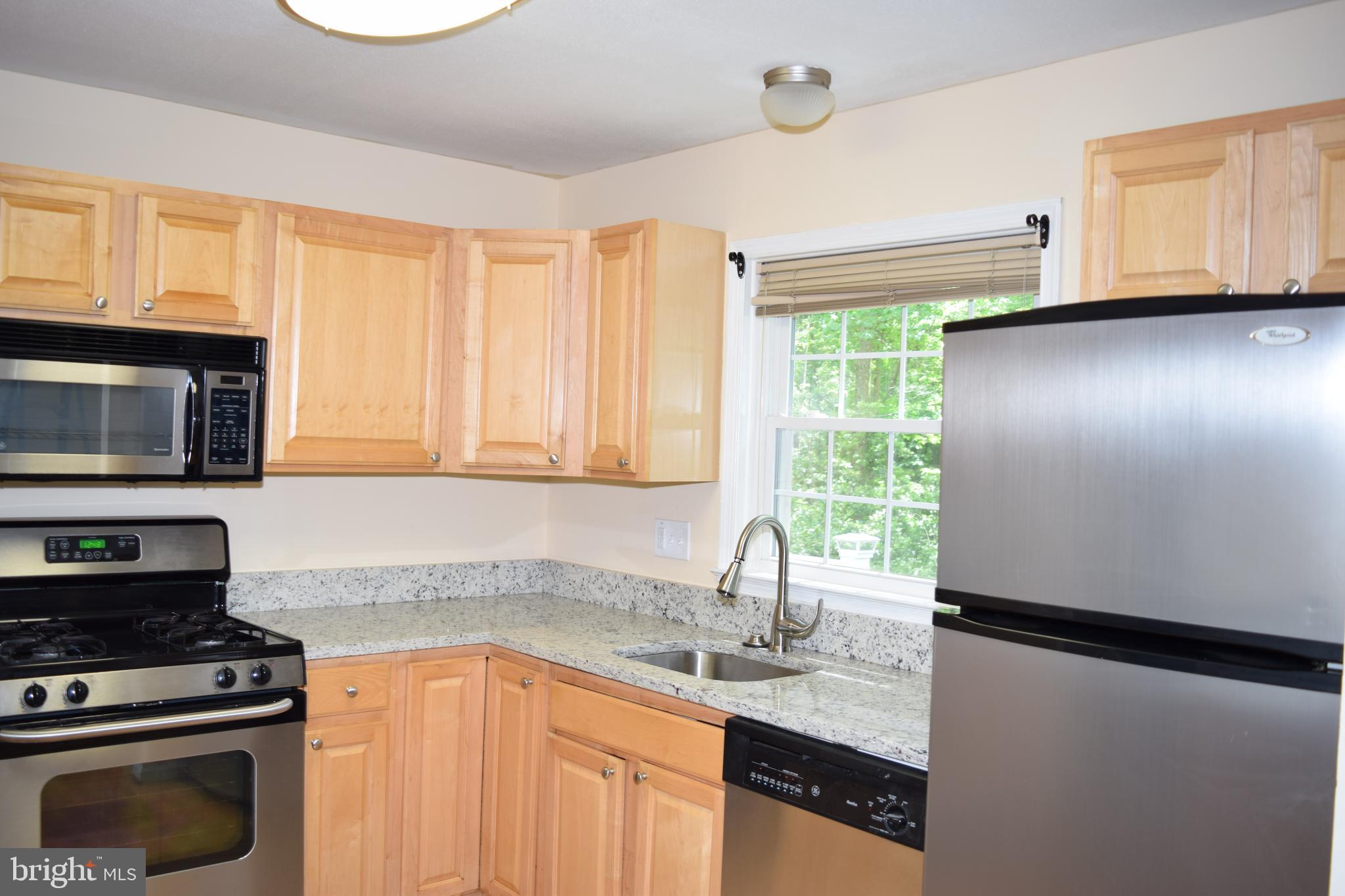 LONDON TOWNE - Residential