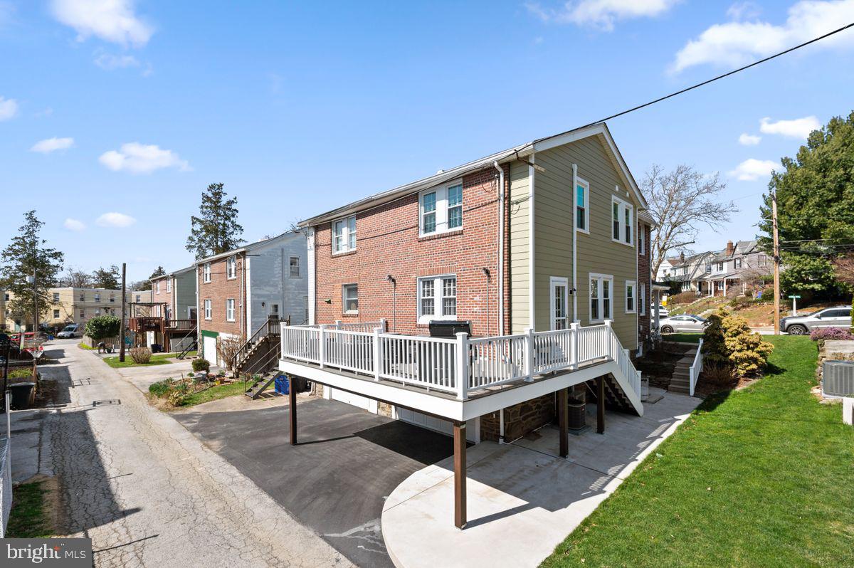 WYNNEWOOD PARK - Residential