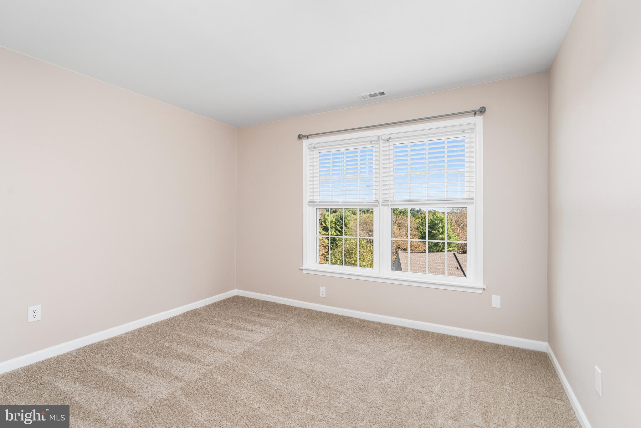 GOUCHER WOODS - Residential Lease