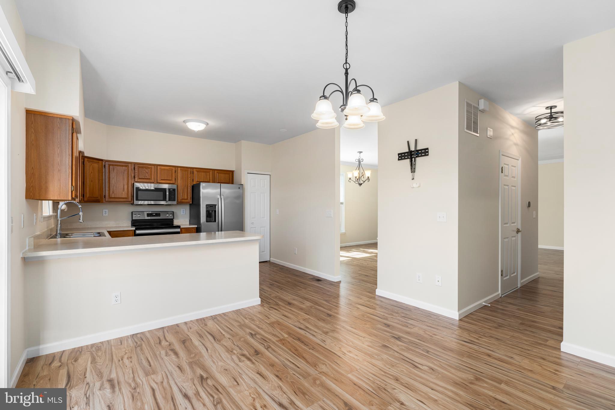 GOUCHER WOODS - Residential Lease