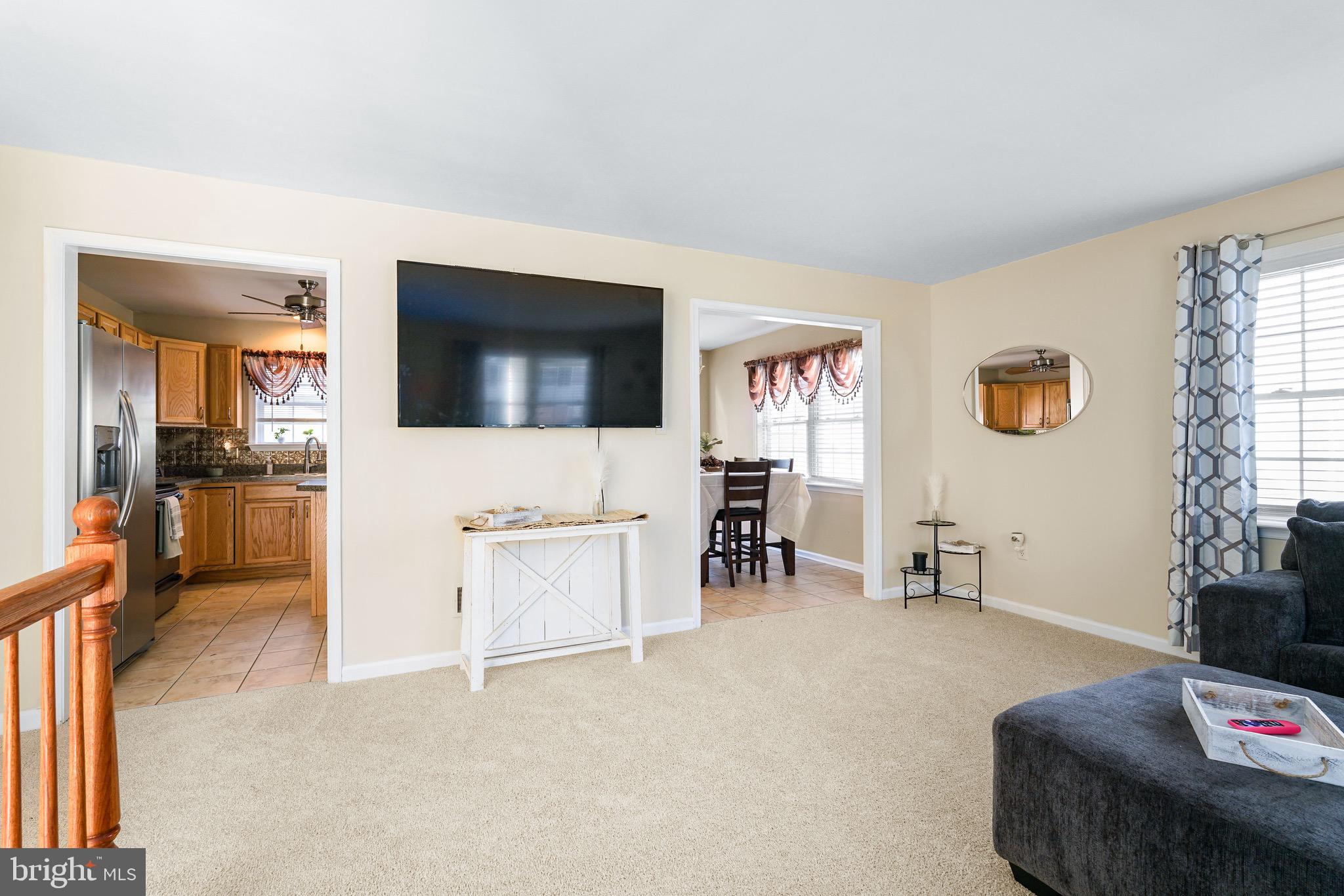 VILLAGE OF ELK RIDGE - Residential