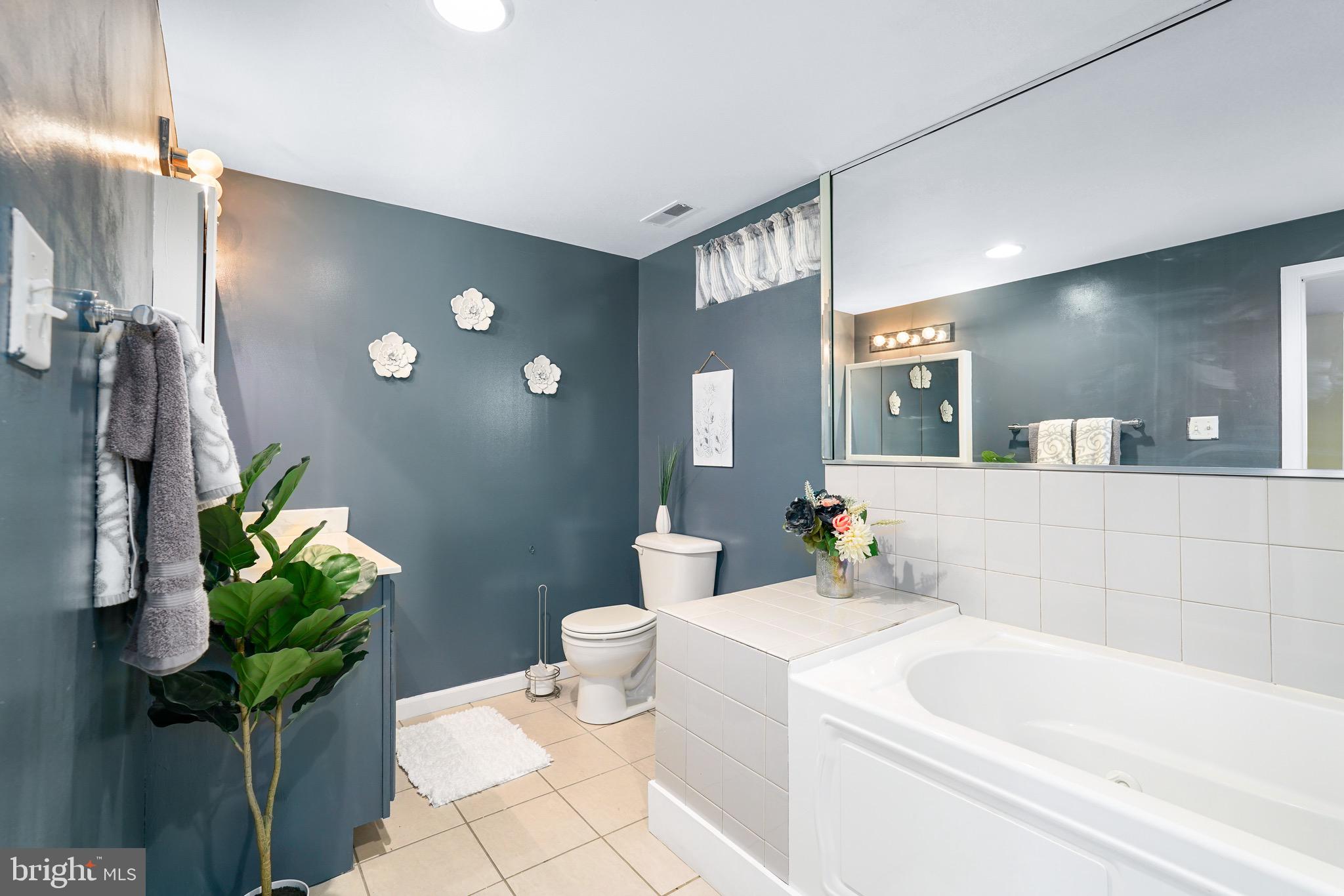 VILLAGE OF ELK RIDGE - Residential