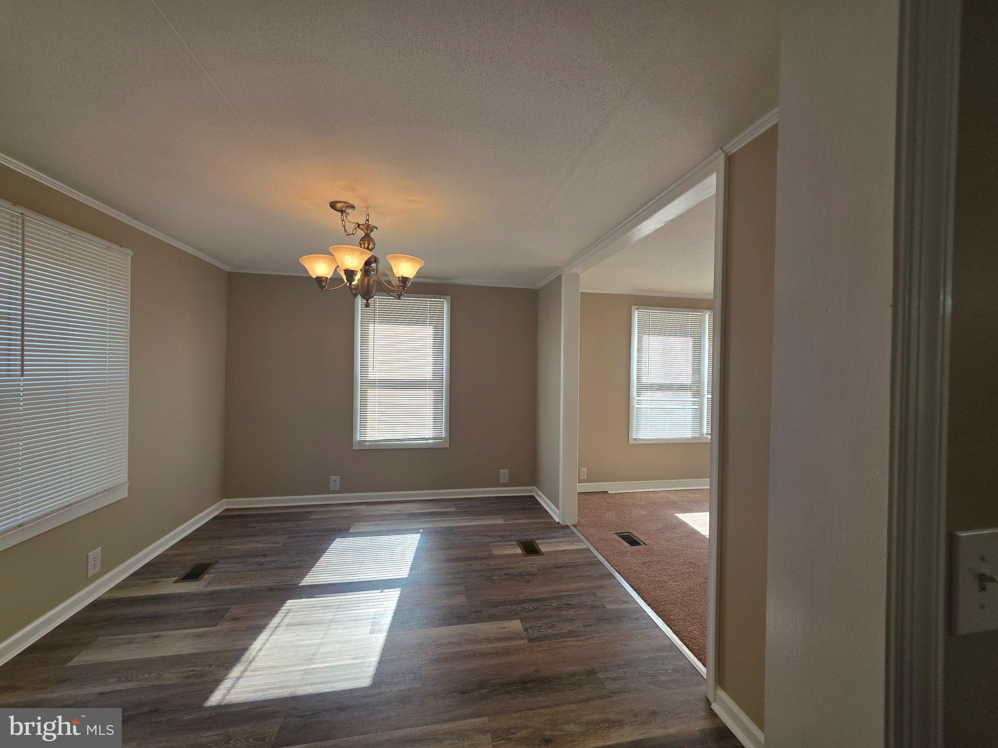 DELHAVEN ESTS - Residential