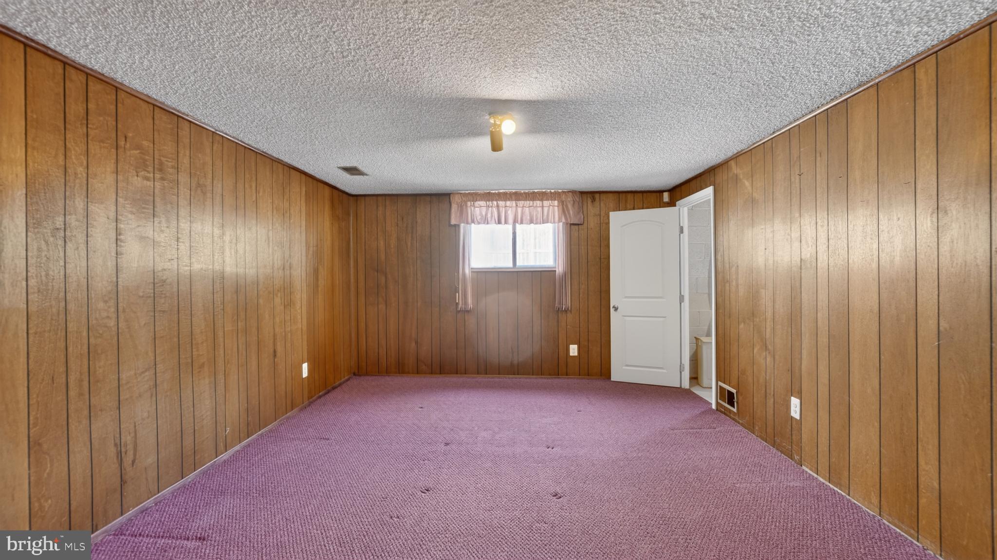 THE HIGHLANDS - Residential