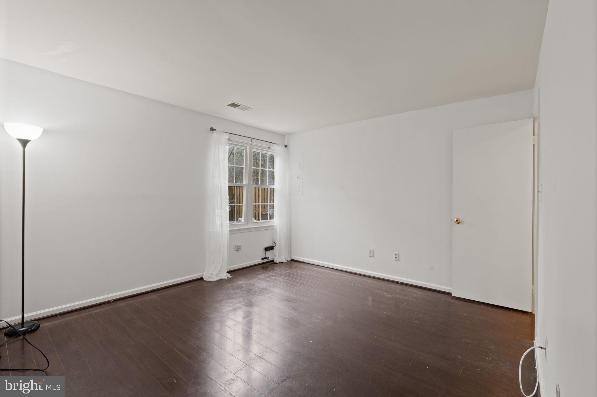 STOCKBRIDGE CONDO - Residential Lease