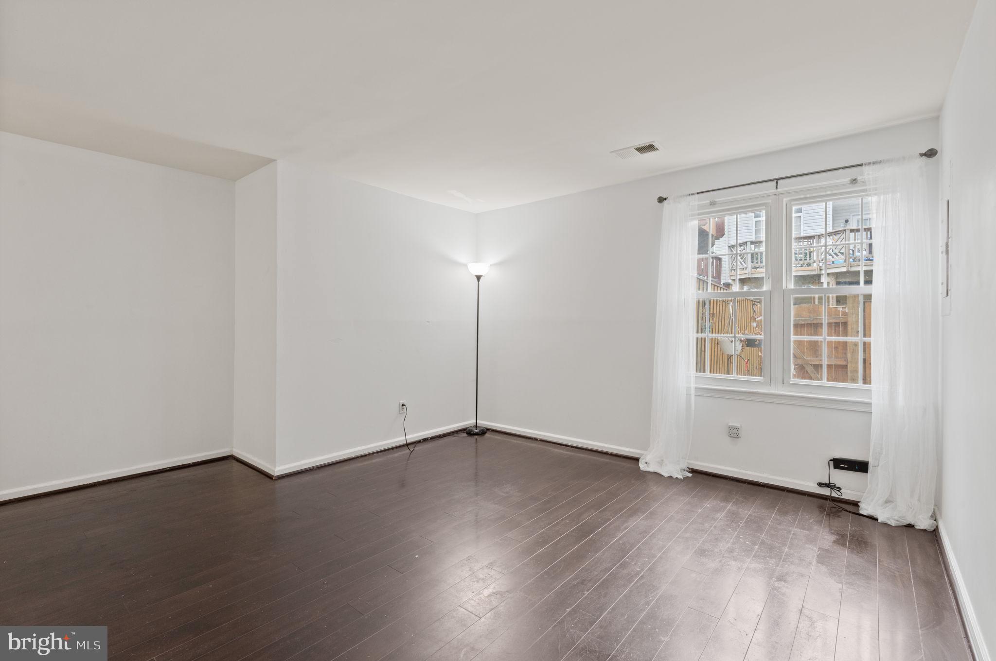 STOCKBRIDGE CONDO - Residential Lease