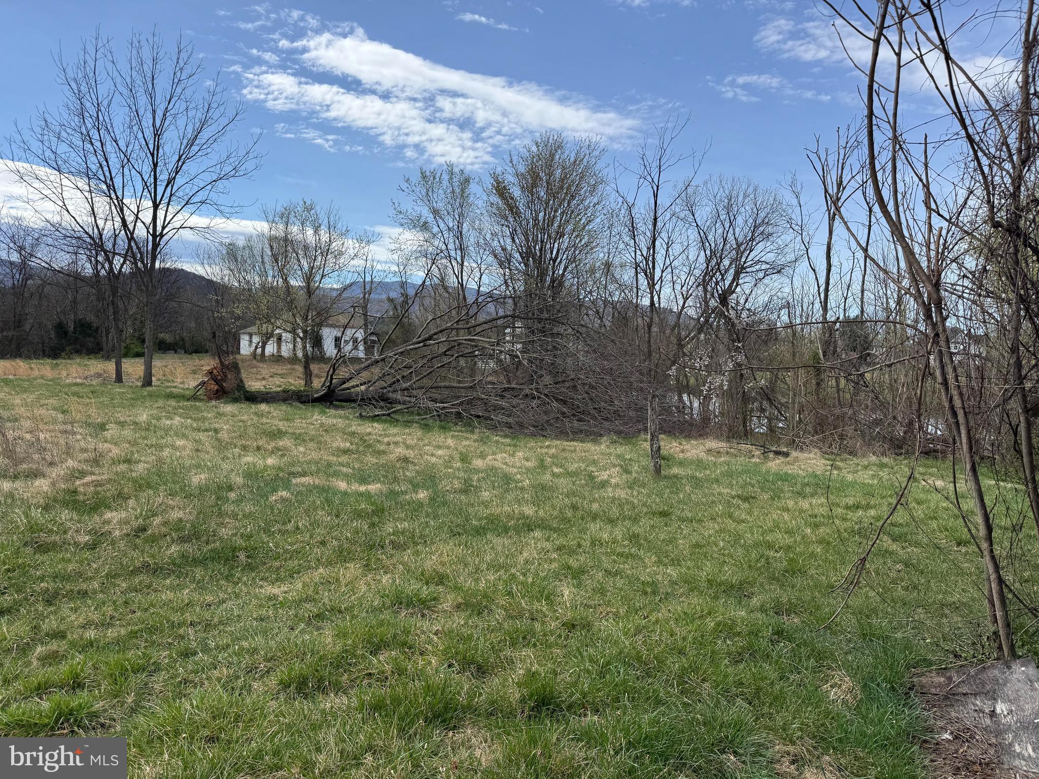 32 WALTERS LANE
