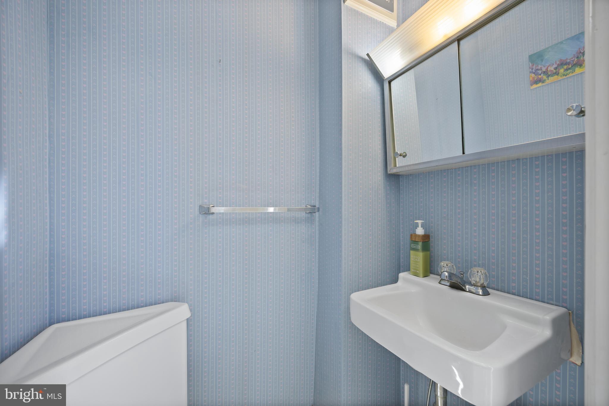 ACADEMY HEIGHTS - Residential