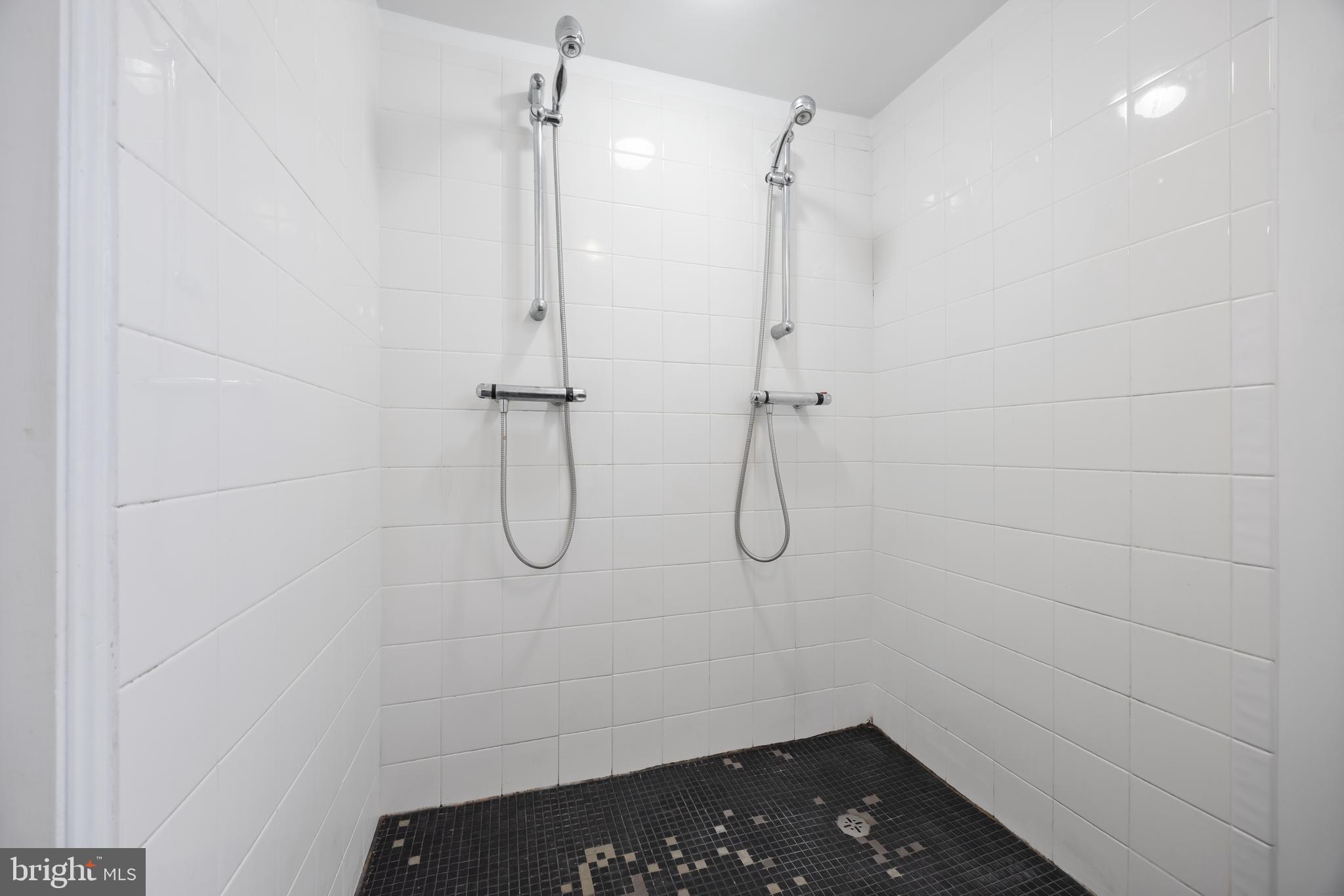 ACADEMY HEIGHTS - Residential