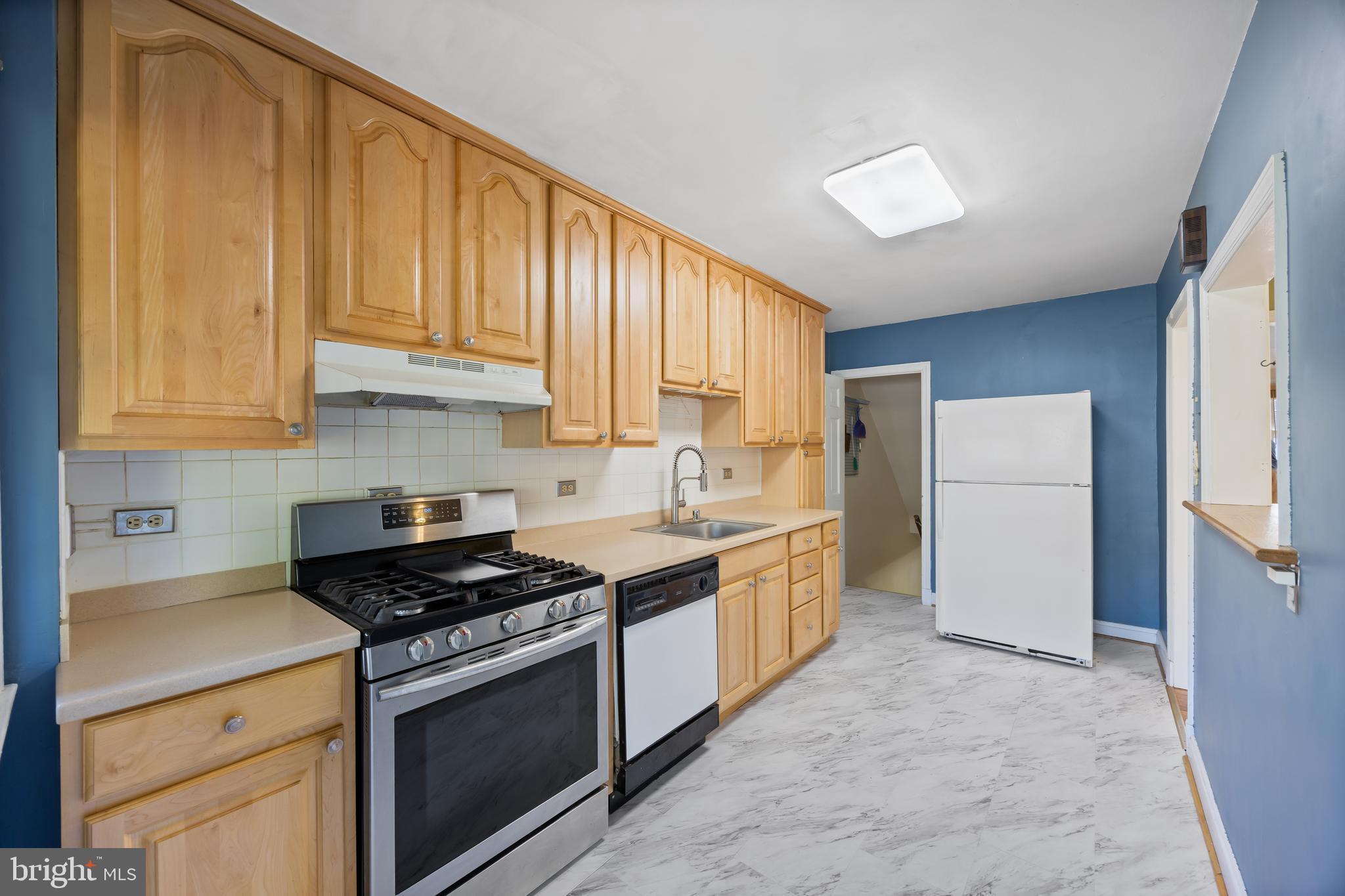 ACADEMY HEIGHTS - Residential