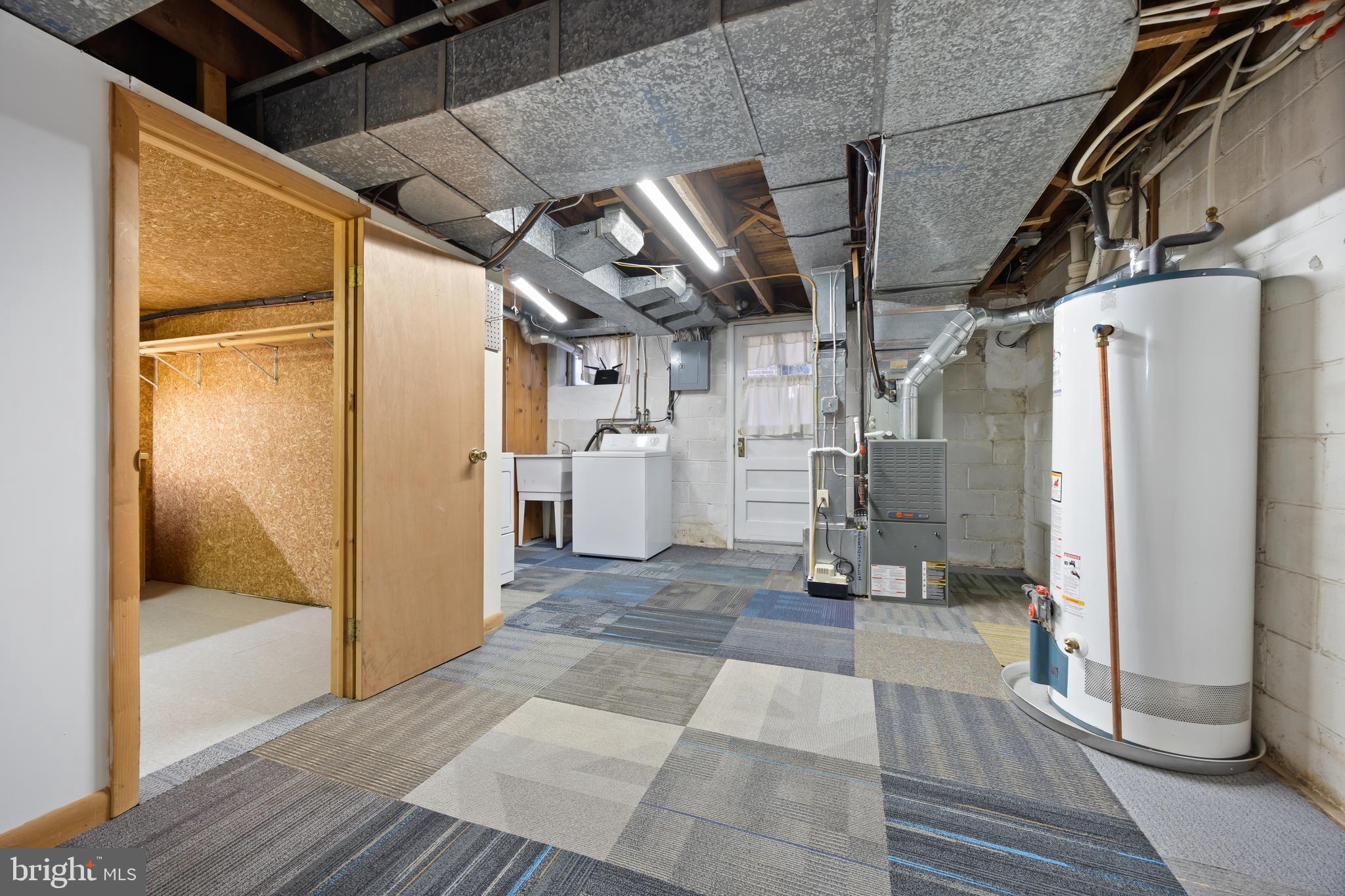 ACADEMY HEIGHTS - Residential