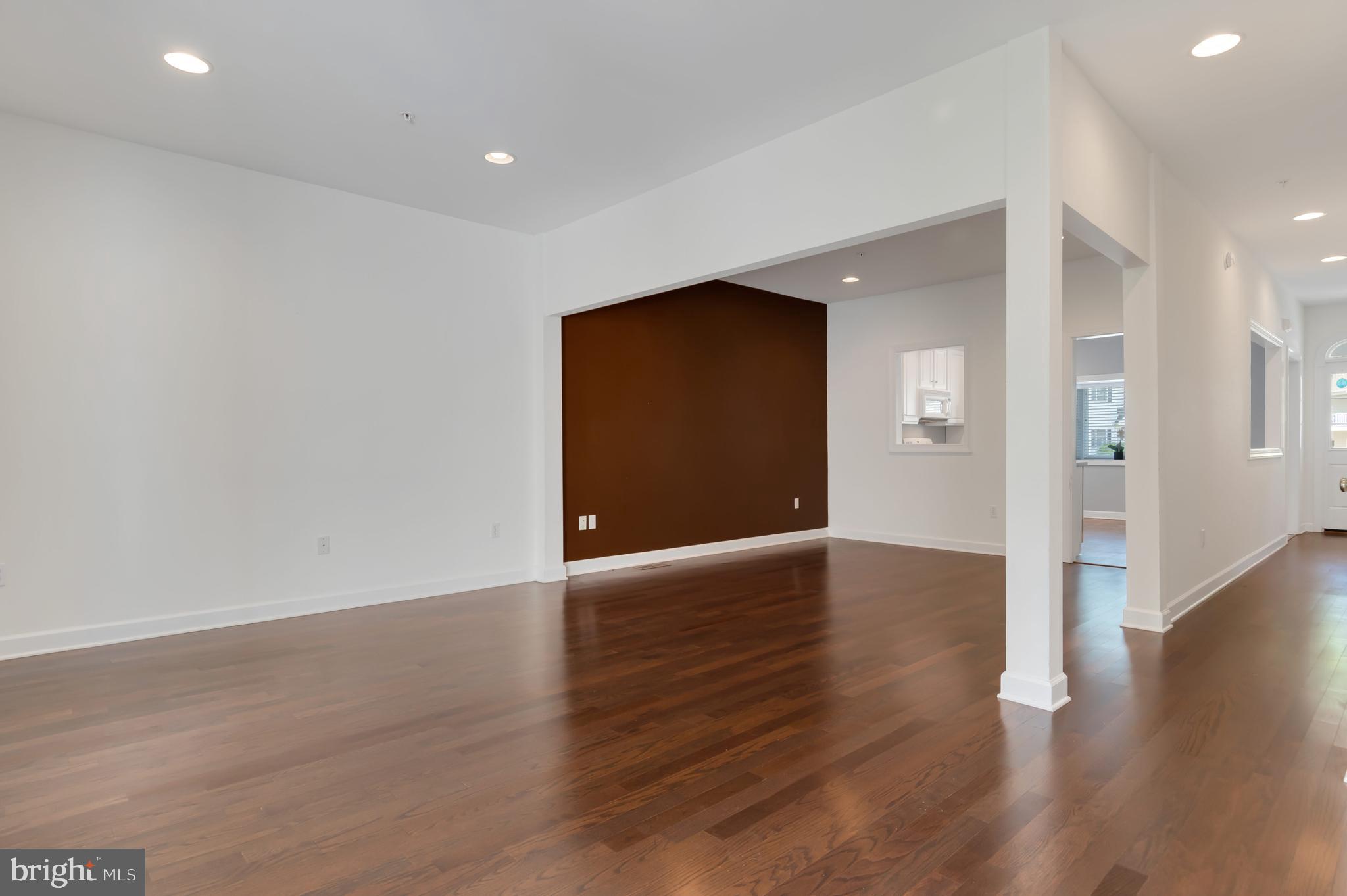 EASTON CLUB - Residential