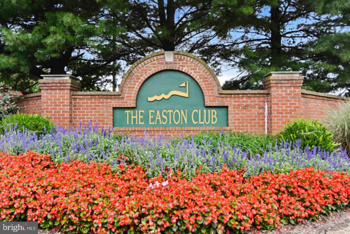 EASTON CLUB - Residential