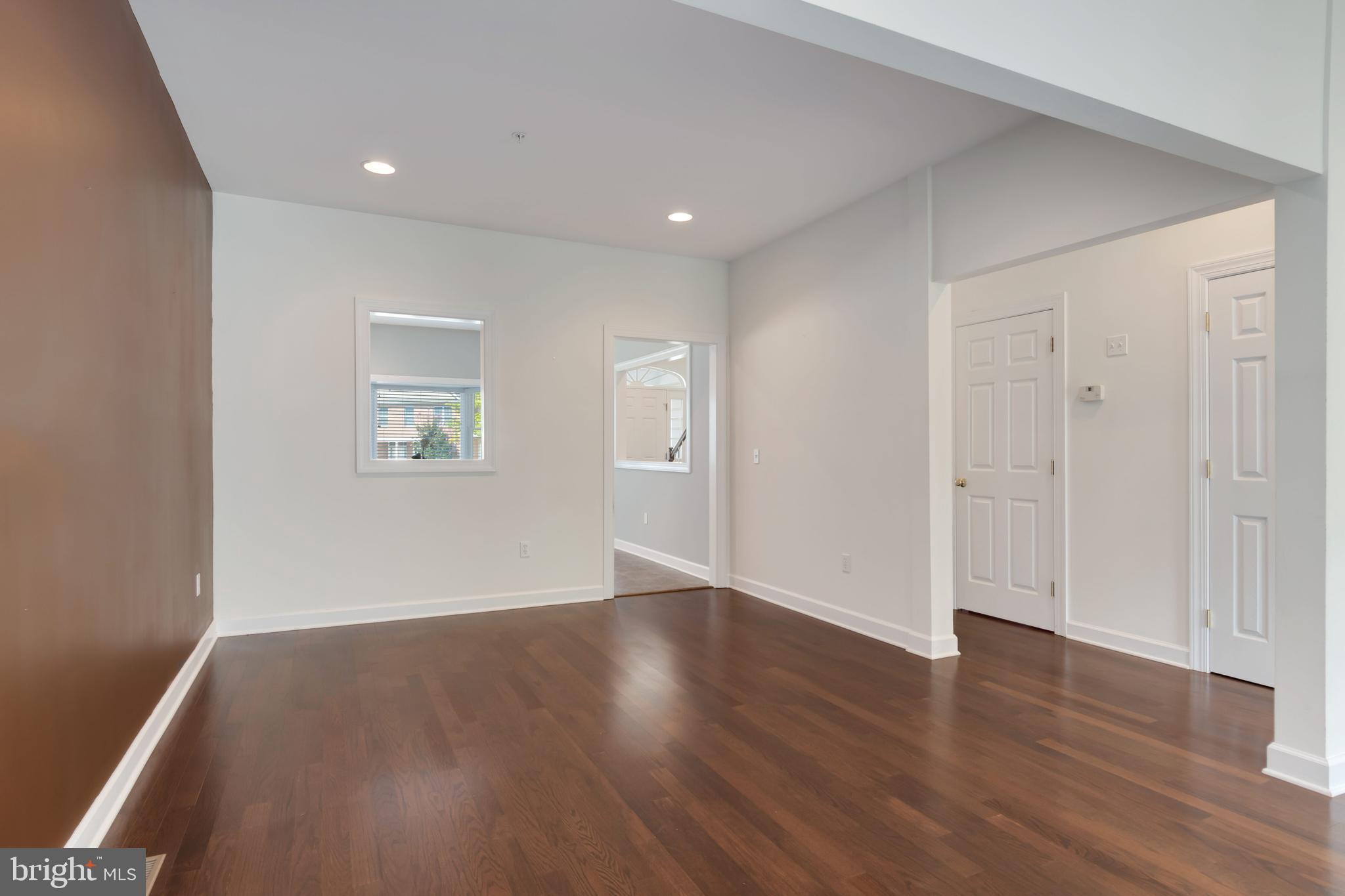 EASTON CLUB - Residential