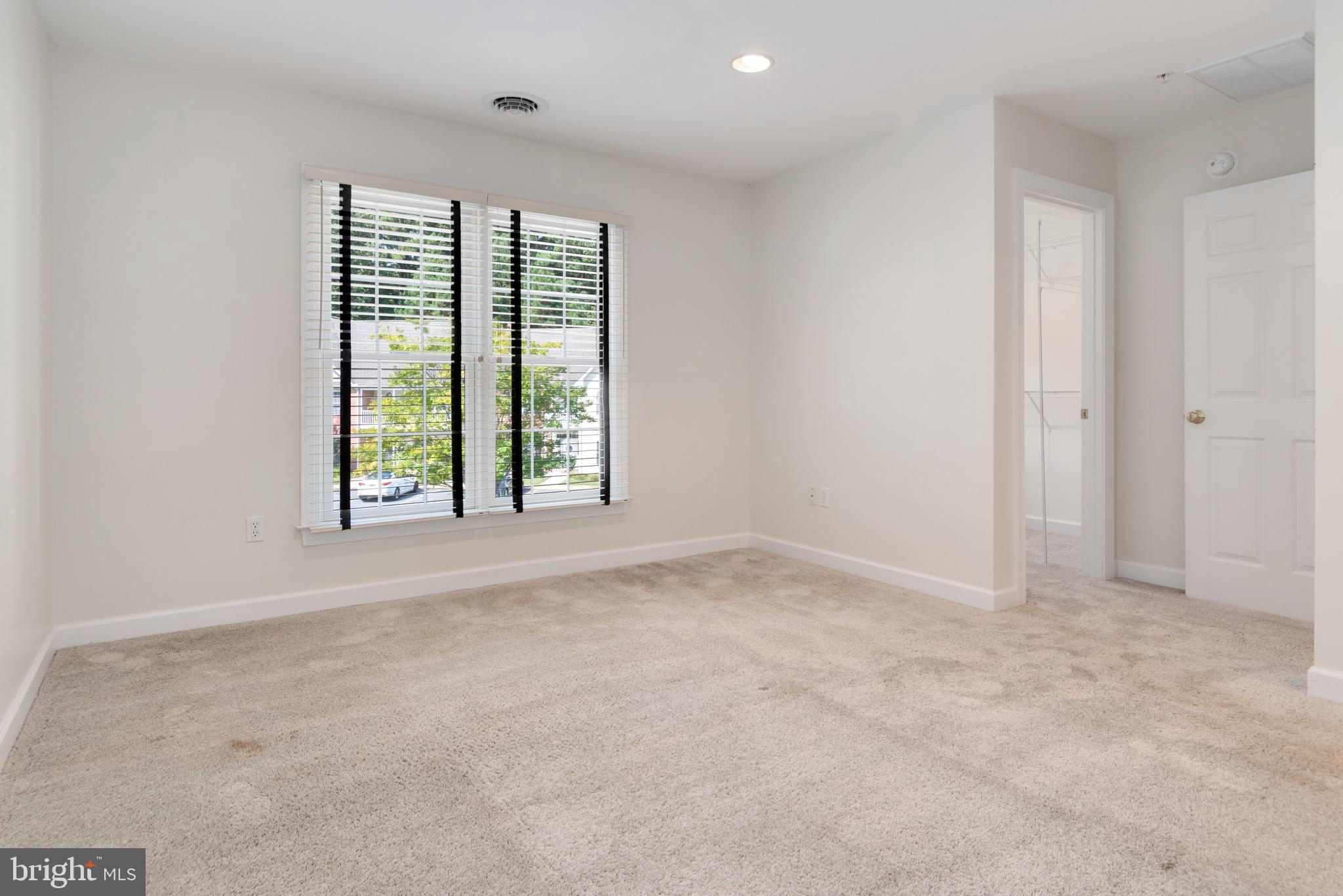 EASTON CLUB - Residential