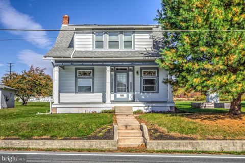 Photo of 1113 W Swartzville Road, Reinholds, PA 17569 (MLS # PALA2048540)