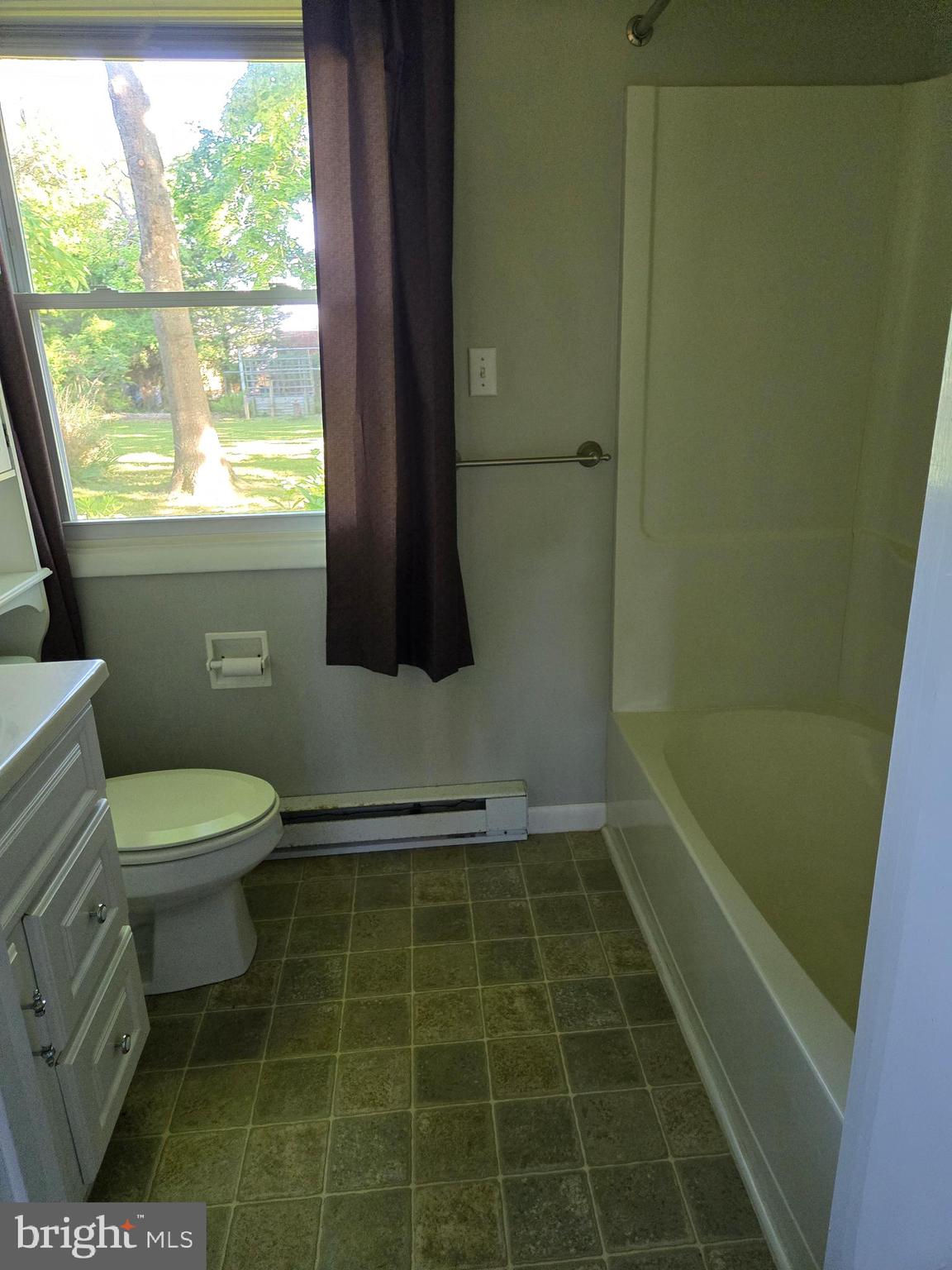 GRASONVILLE - Residential Lease